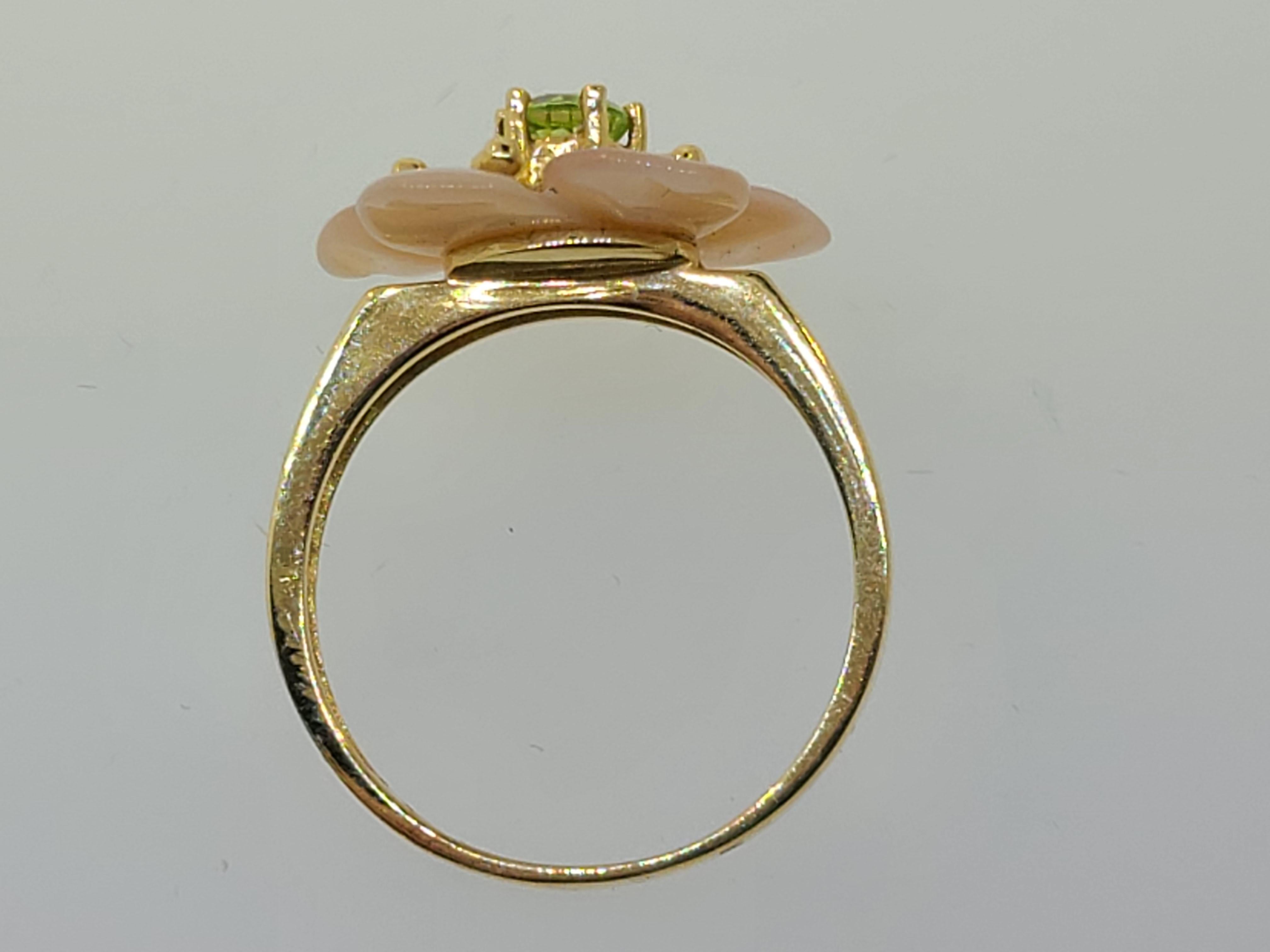 Perlmutt und Peridot 14K Blumenring 1