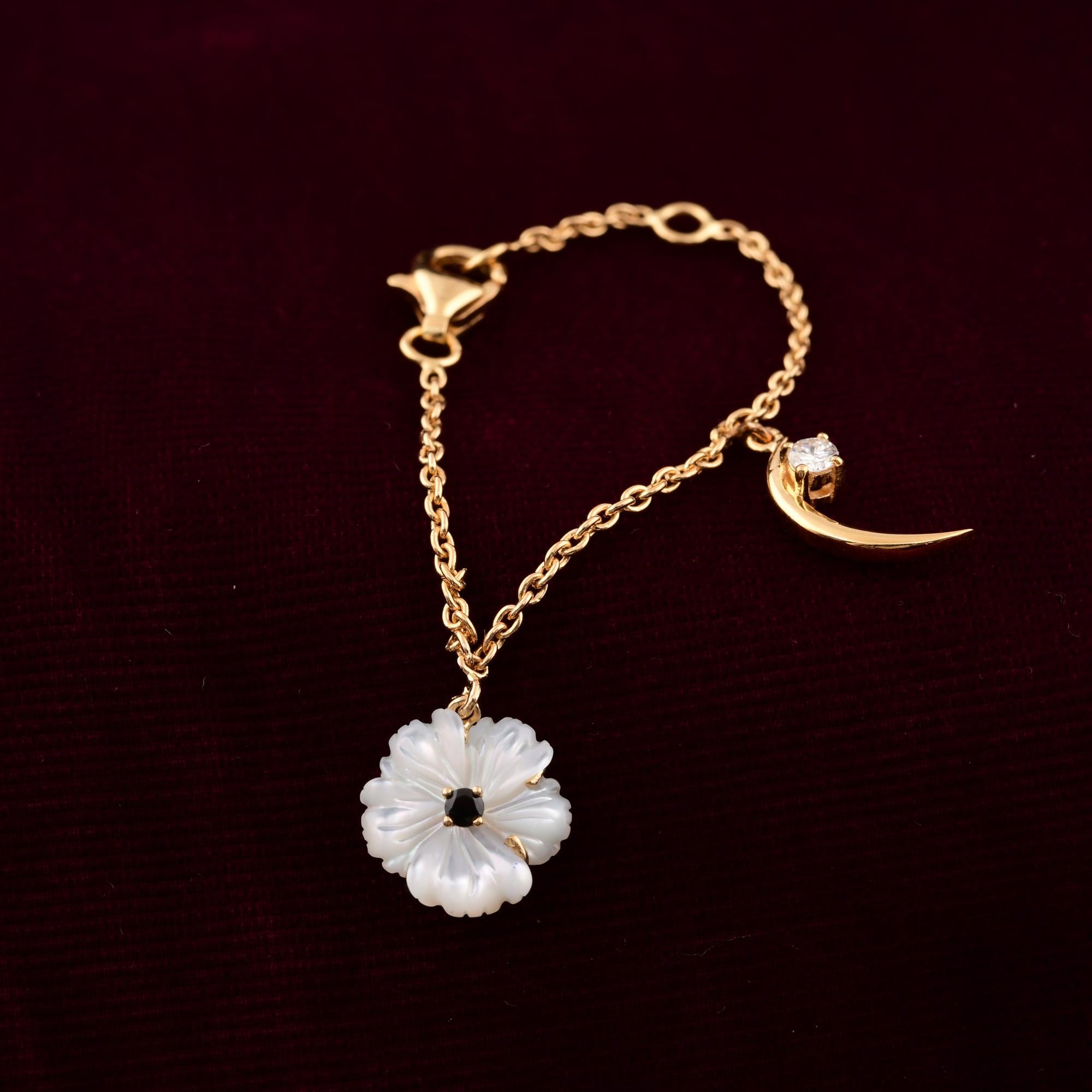 Mother of Pearl Black Spinel Watch Charms Bracelet SI/H Diamond 18k Yellow Gold In New Condition For Sale In Diera, Dubai