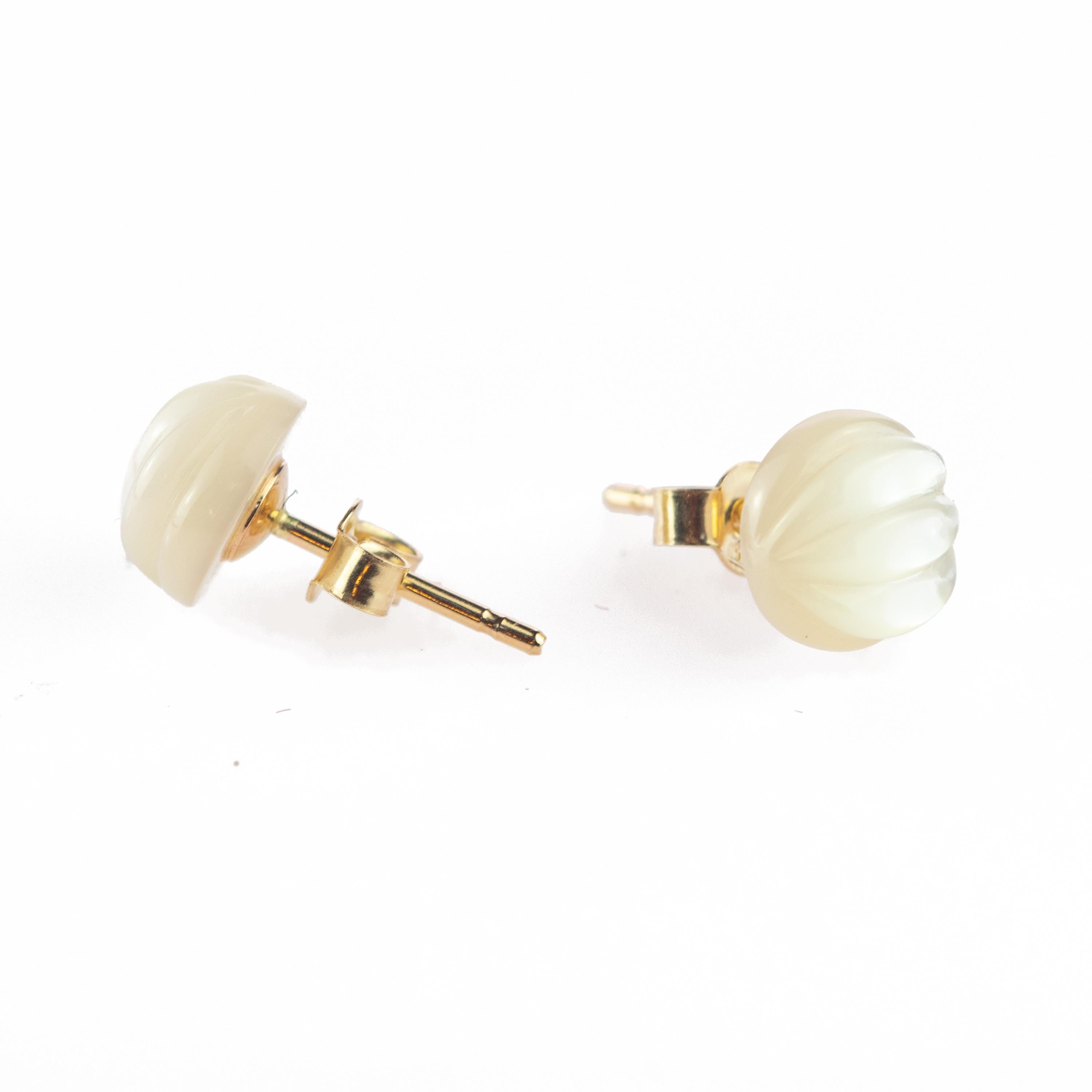Art Nouveau Mother of Pearl Carved Carved Cabochon 18 Karat Gold Handmade Stud Earrings For Sale