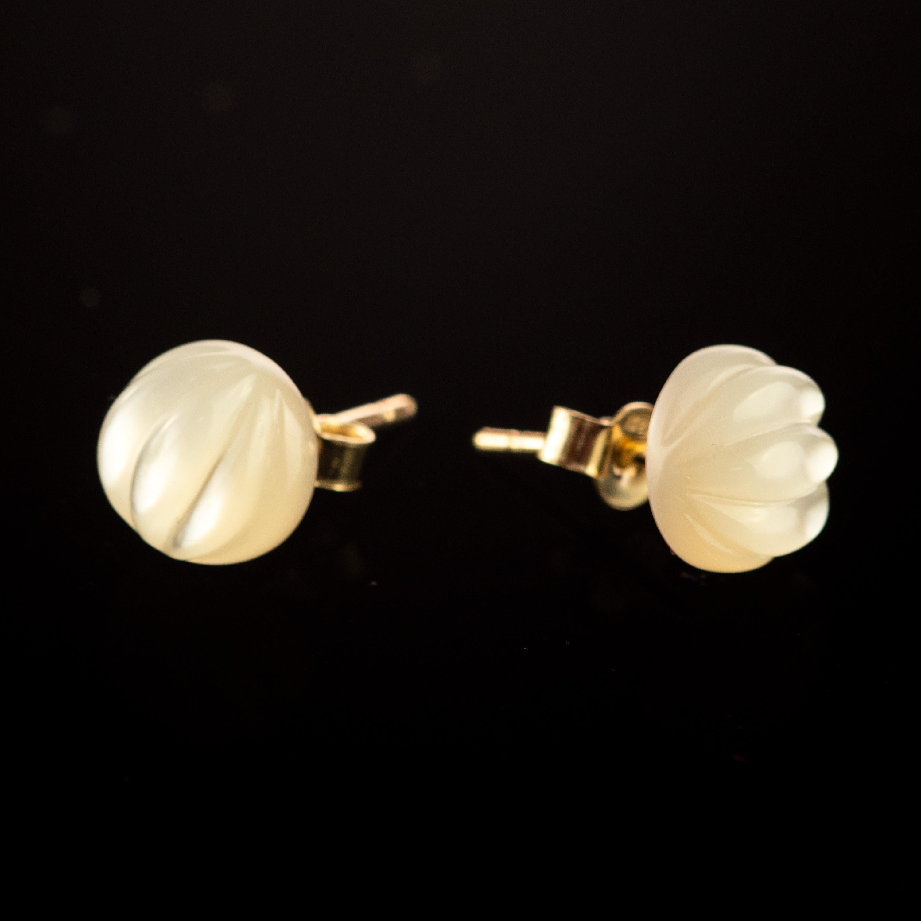 Women's Mother of Pearl Carved Carved Cabochon 18 Karat Gold Handmade Stud Earrings For Sale
