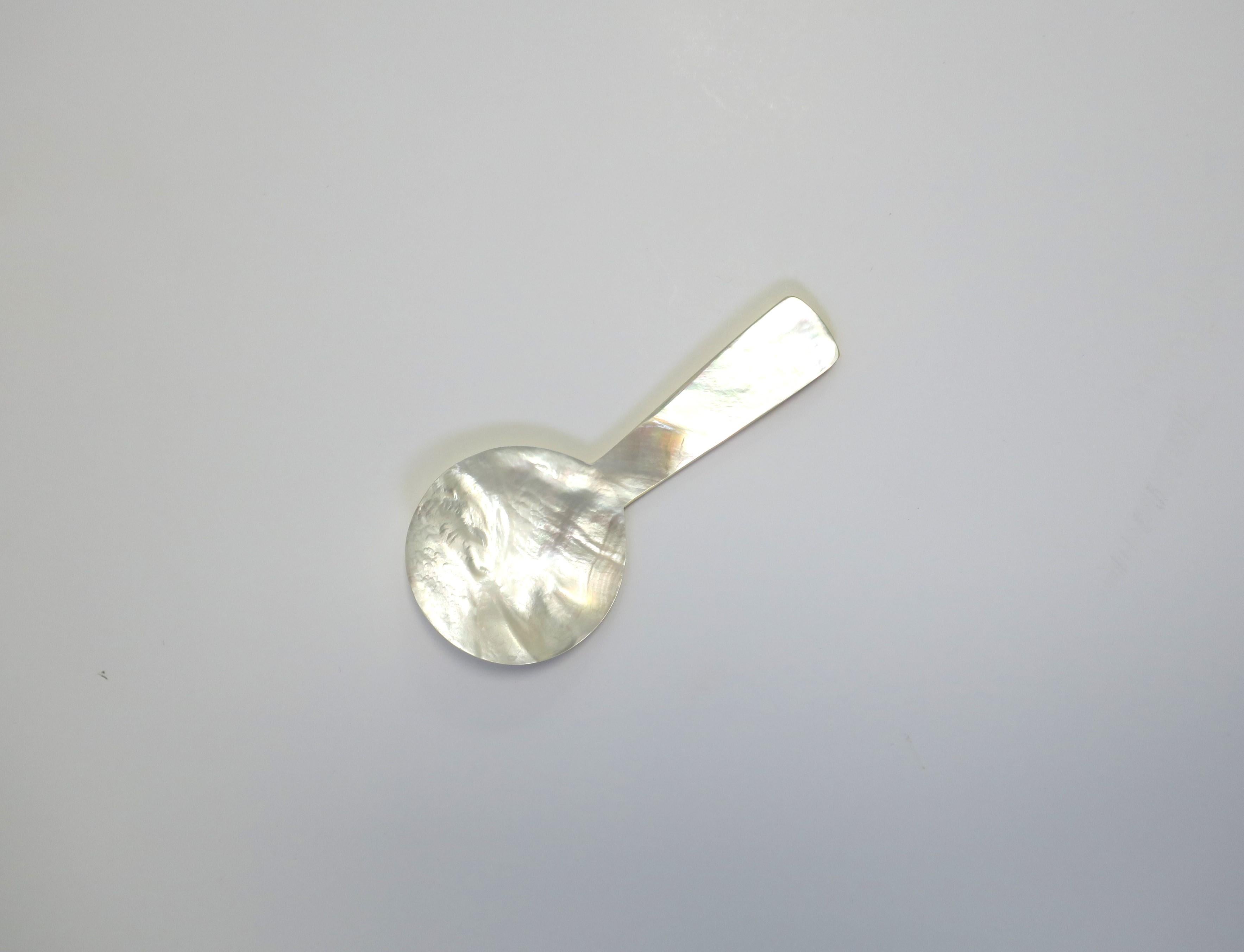 Organic Modern Mother of Pearl Caviar Serving Spoon For Sale