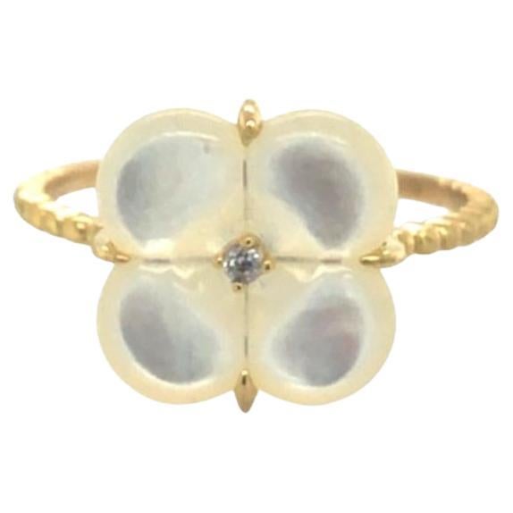 Mother Of Pearl Clover Natural Diamond Ring 18K Yellow Gold For Sale