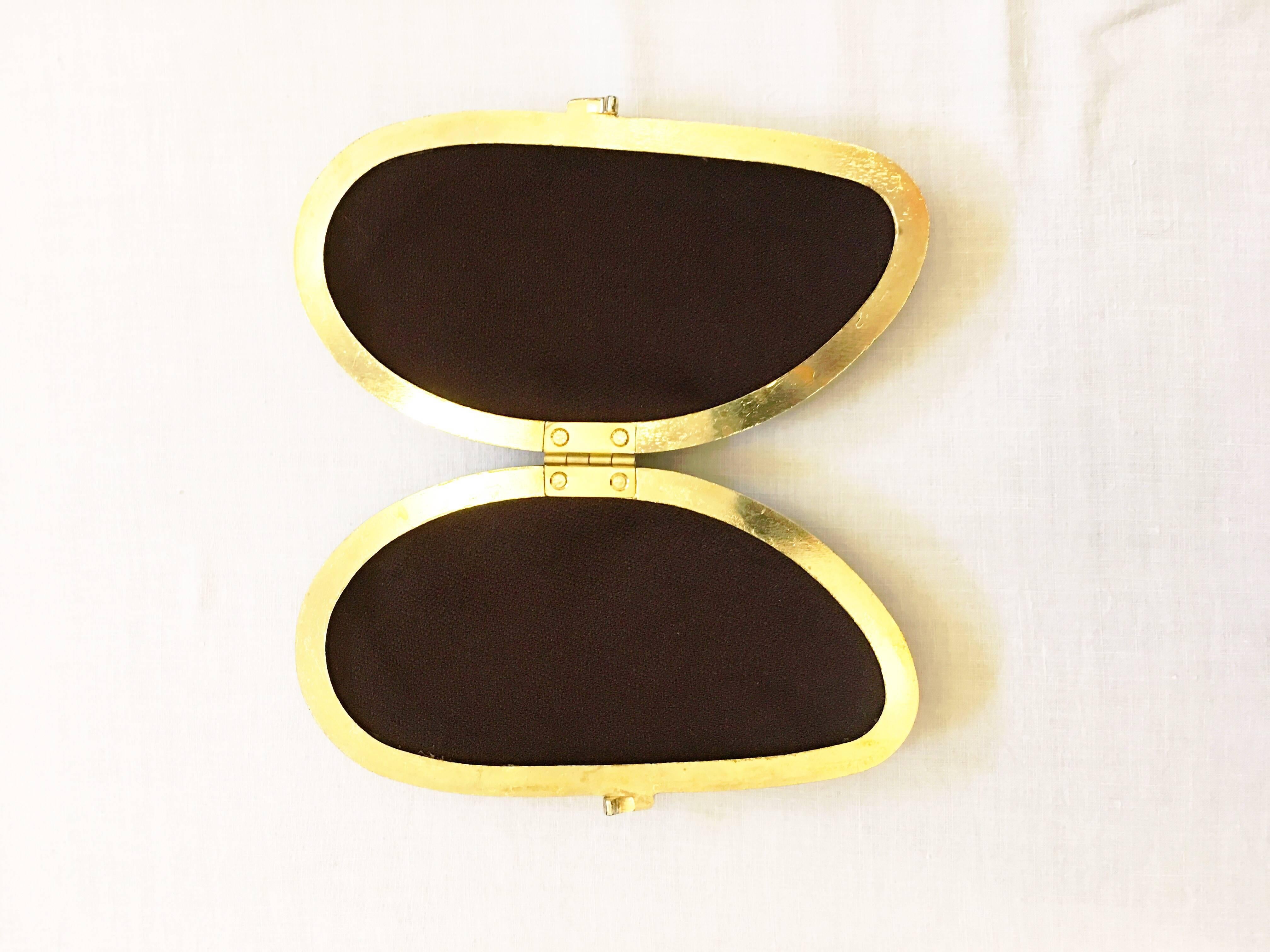 Mother of Pearl Clutch Evening Bag In Excellent Condition In Brooklyn, NY