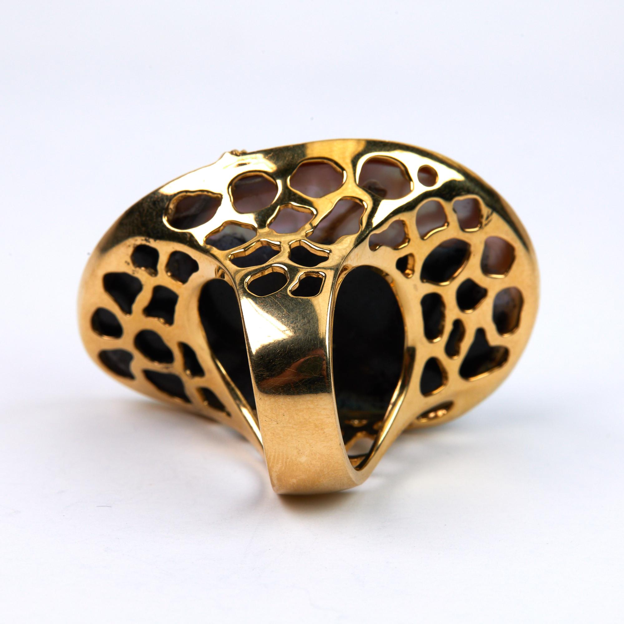 Mother of Pearl Cocktail Ring For Sale 1
