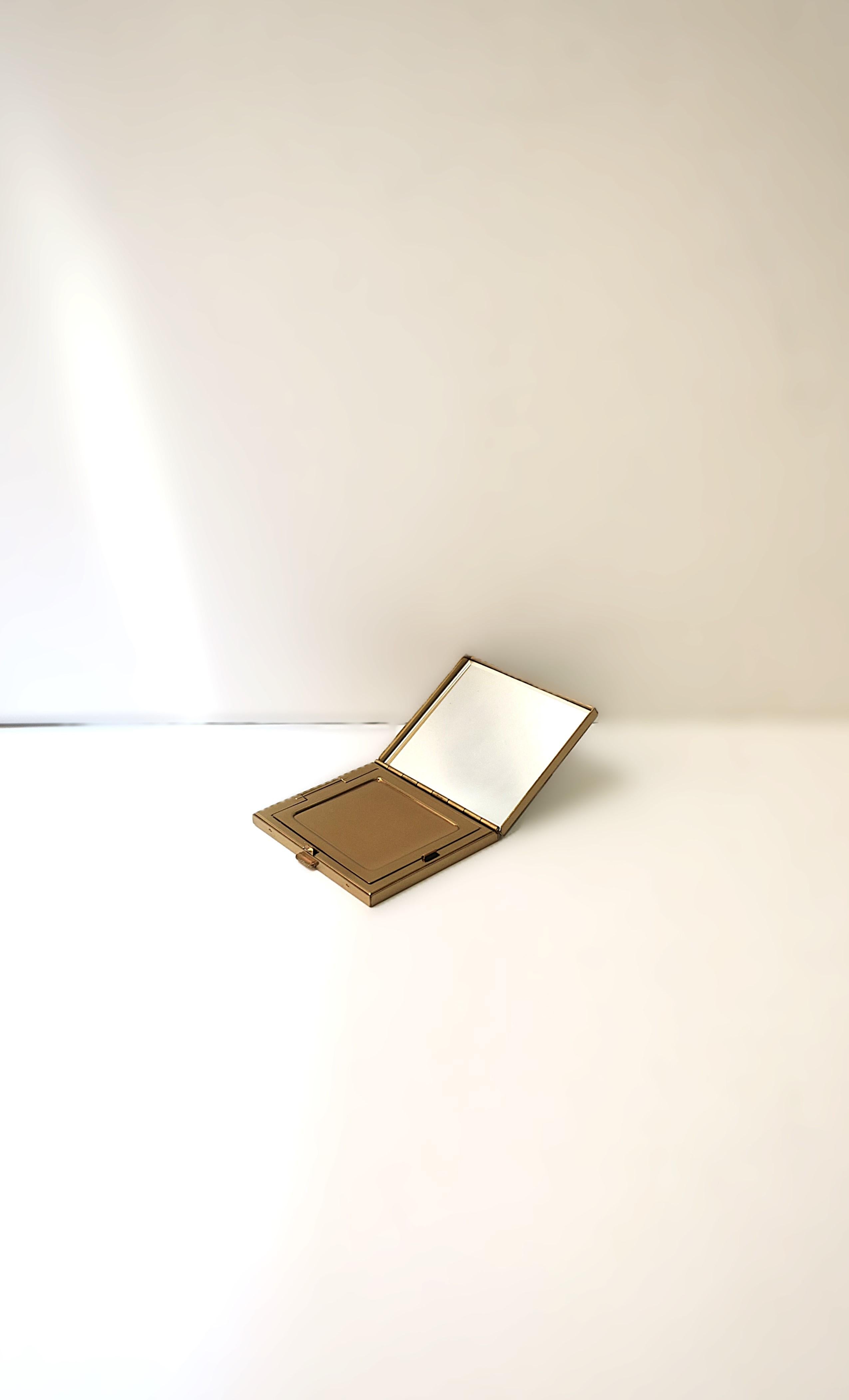 Miroir compact en nacre en vente 2
