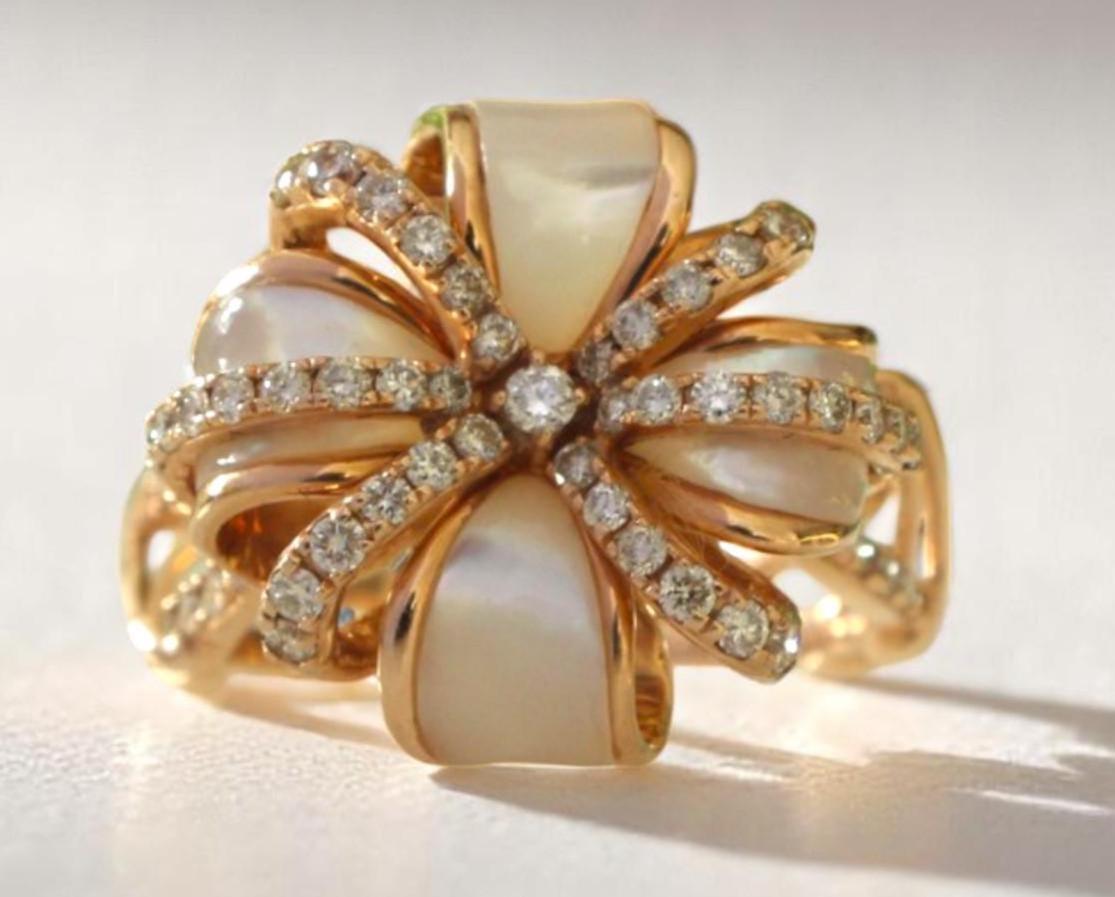 Anello cocktail con diamante madreperlato in oro massiccio 14k (certificato)