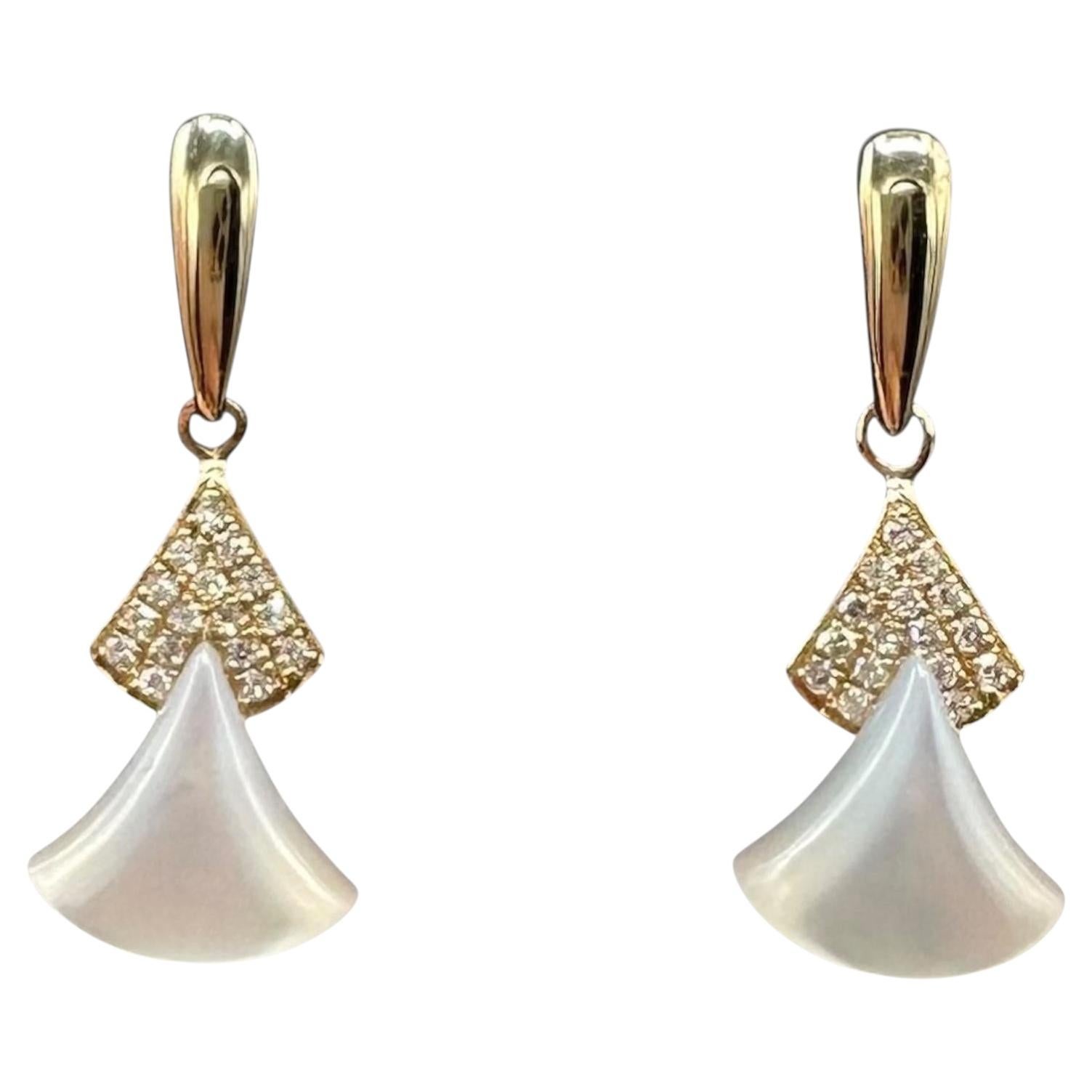 Orecchini con diamanti madreperla in oro giallo 14K 0,10ctw