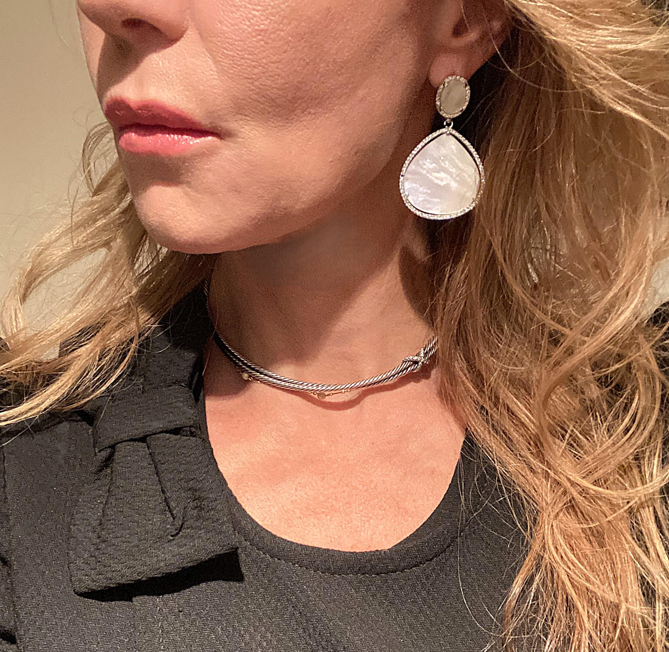 Mother of Pearl Diamond-Esque Drop Earrings In Good Condition For Sale In New York, NY