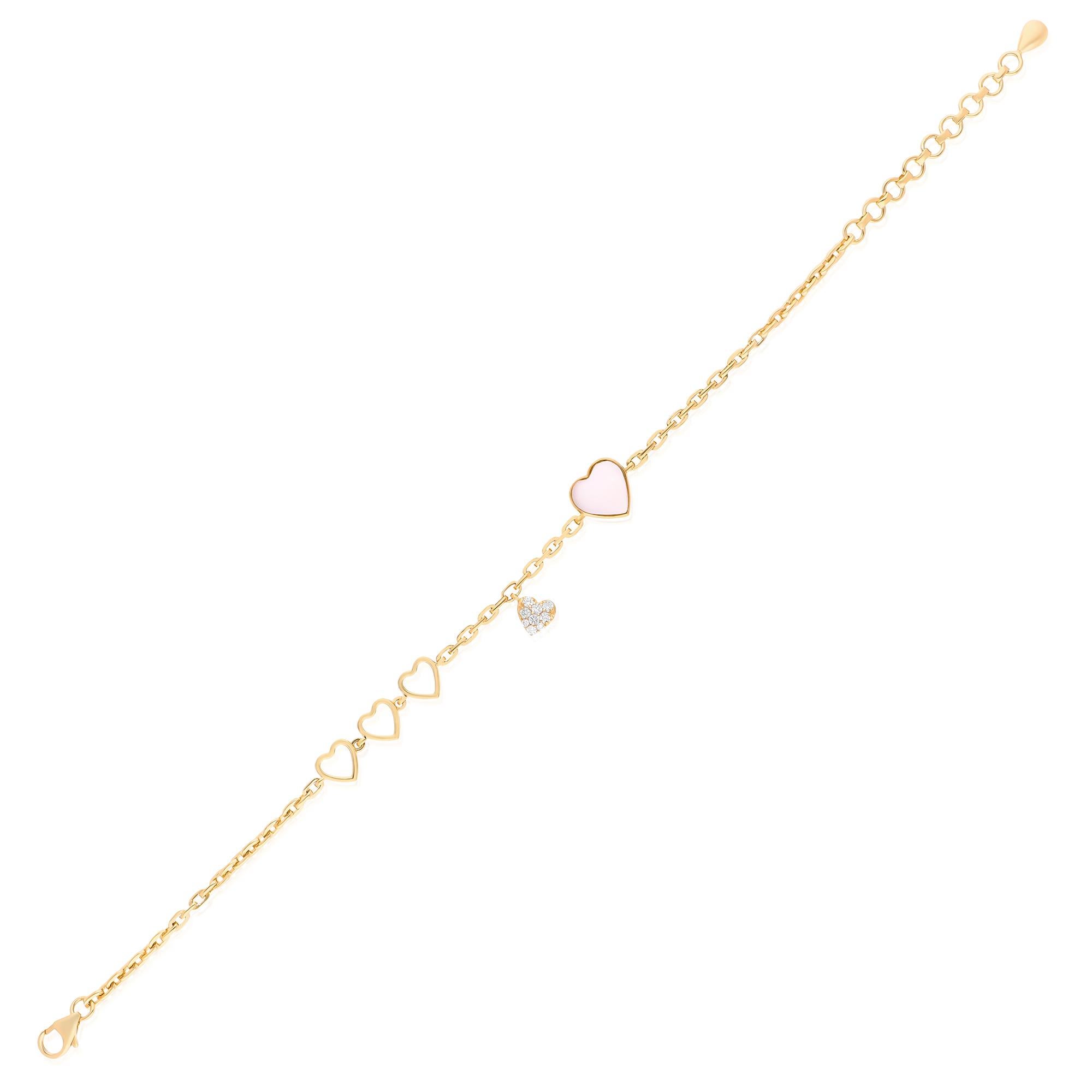 Moderne Bracelet en or jaune 18 carats avec breloques en forme de coeur en nacre et diamants en vente