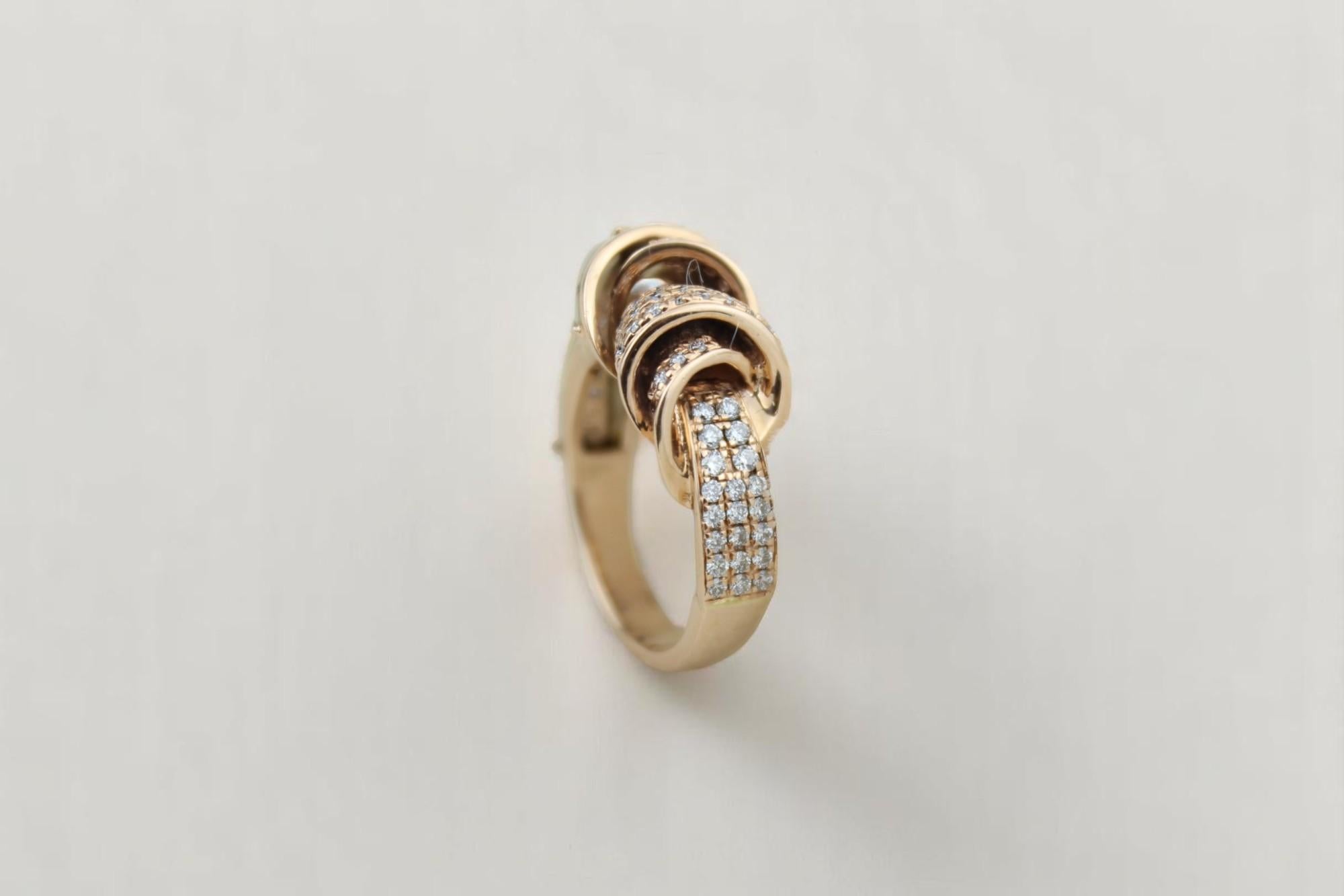 Women's Mother of Pearl Diamond Ring in 14k Solid Gold (Certified) For Sale