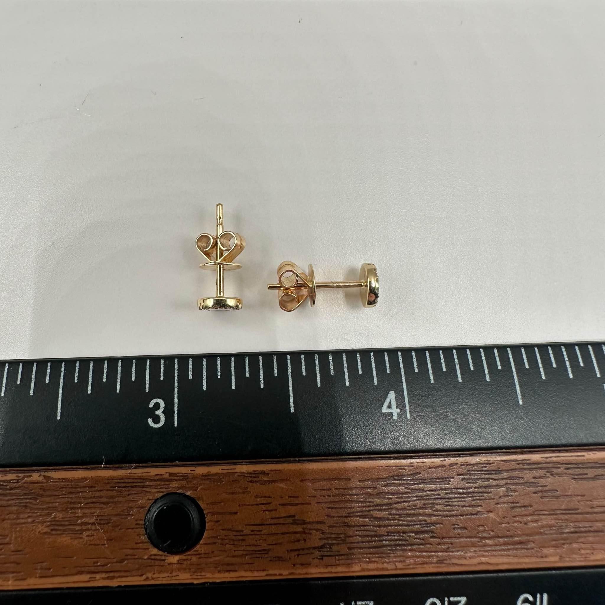 Donna Borchie con madreperla e diamanti in oro giallo 14kt - 0,10ctw GH SI, 5,2mm in vendita