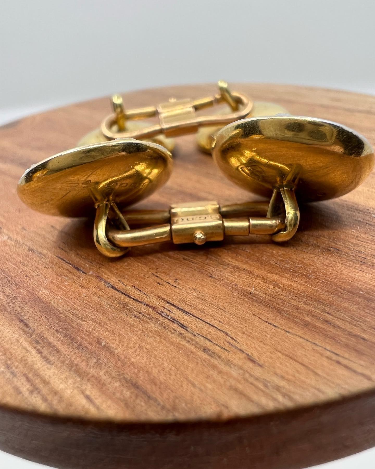 Mother of pearl, diamonds and pearls Cufflinks In Good Condition For Sale In Monte Carlo, MC