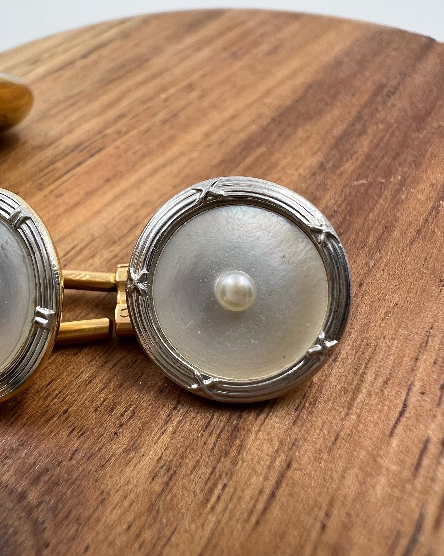Women's or Men's Mother of pearl, diamonds and pearls Cufflinks For Sale