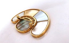Mother of Pearl Diamonds Crescent Pin 18kt*