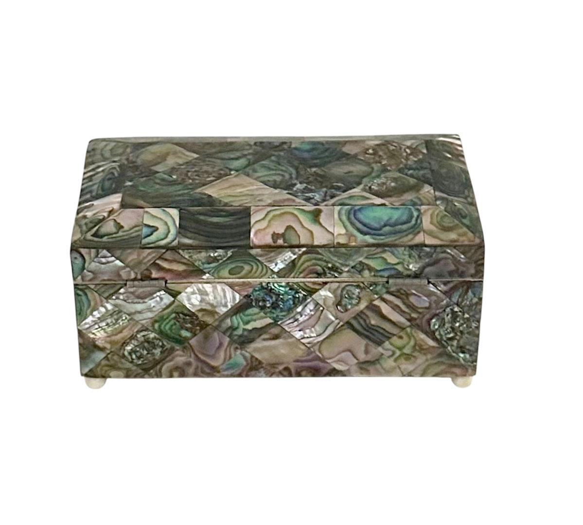 Caja inglesa de nácar 4