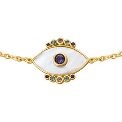 Bracelet Evil Eye en or 18 carats avec nacre, saphirs et iolite