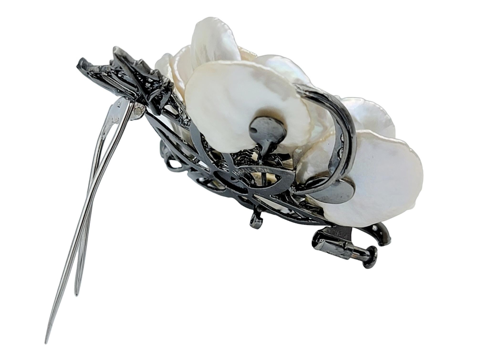 Mother of Pearl Flower Brooch with Diamonds in 18K White Gold and Black Rhodium In Good Condition For Sale In Scottsdale, AZ