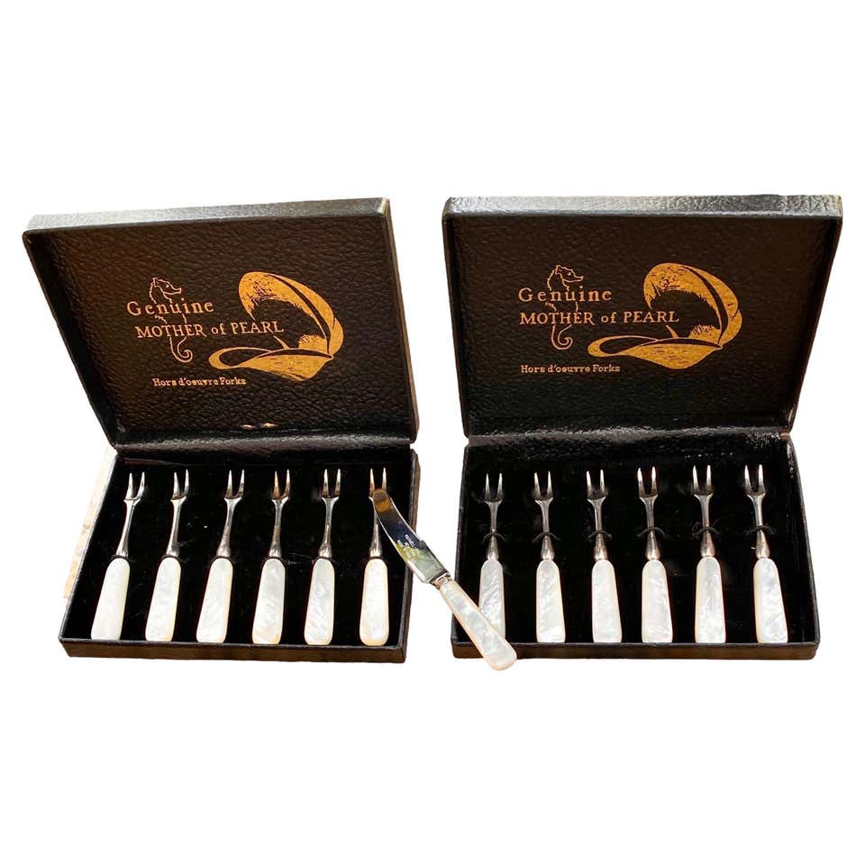 Shell Serveware, Ceramics, Silver and Glass - 222 For Sale at 1stDibs