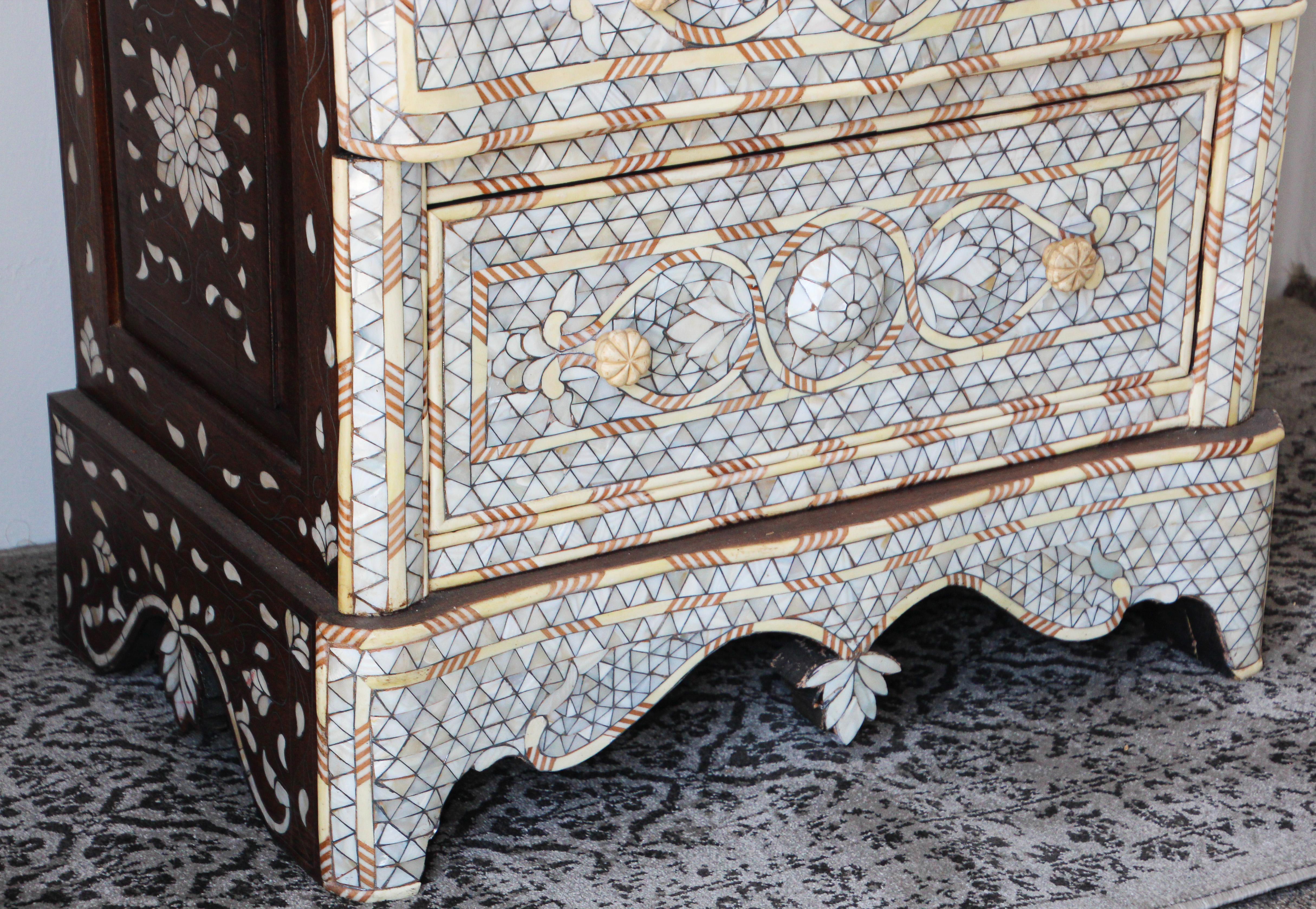 Wood Moorish Moroccan White Nightstand Dresser