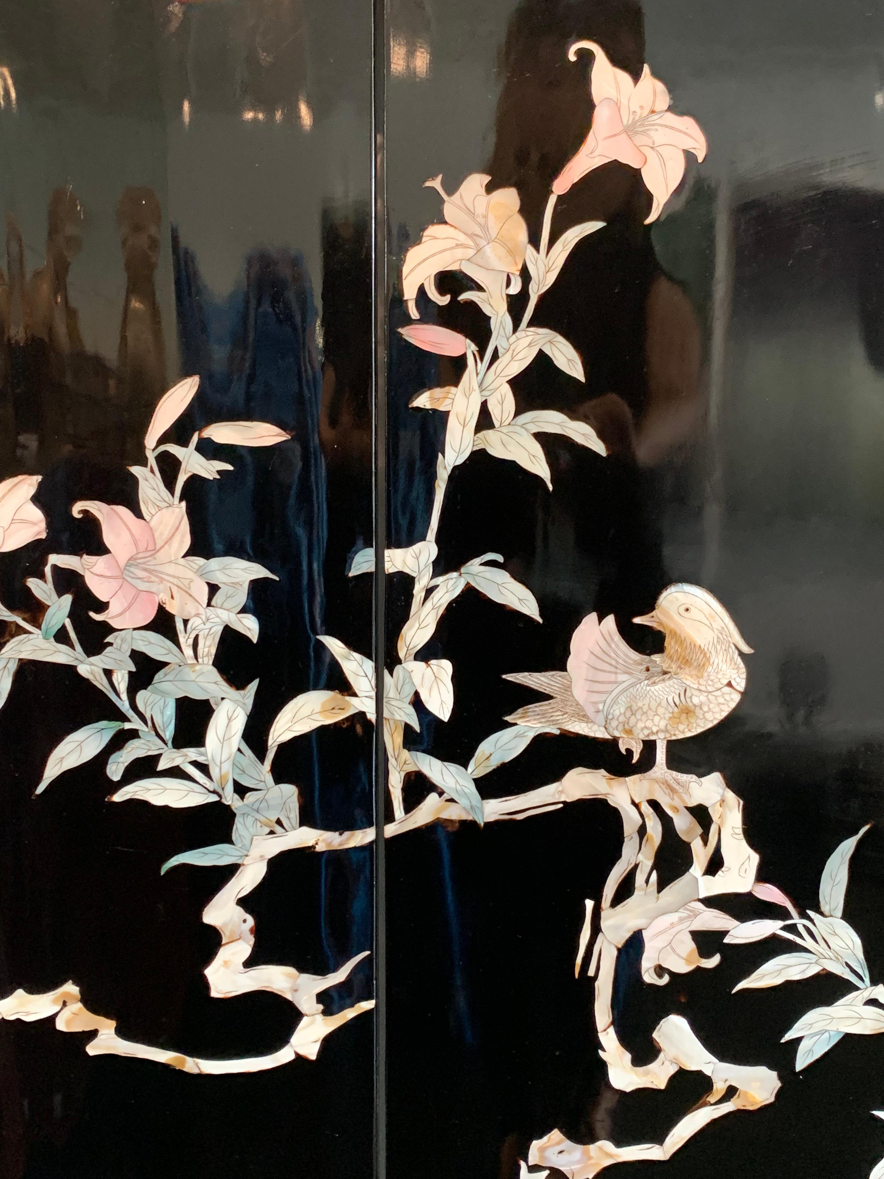 Mother of Pearl Inlays, Black Paravant 19th Century Wood Chinoiserie 5