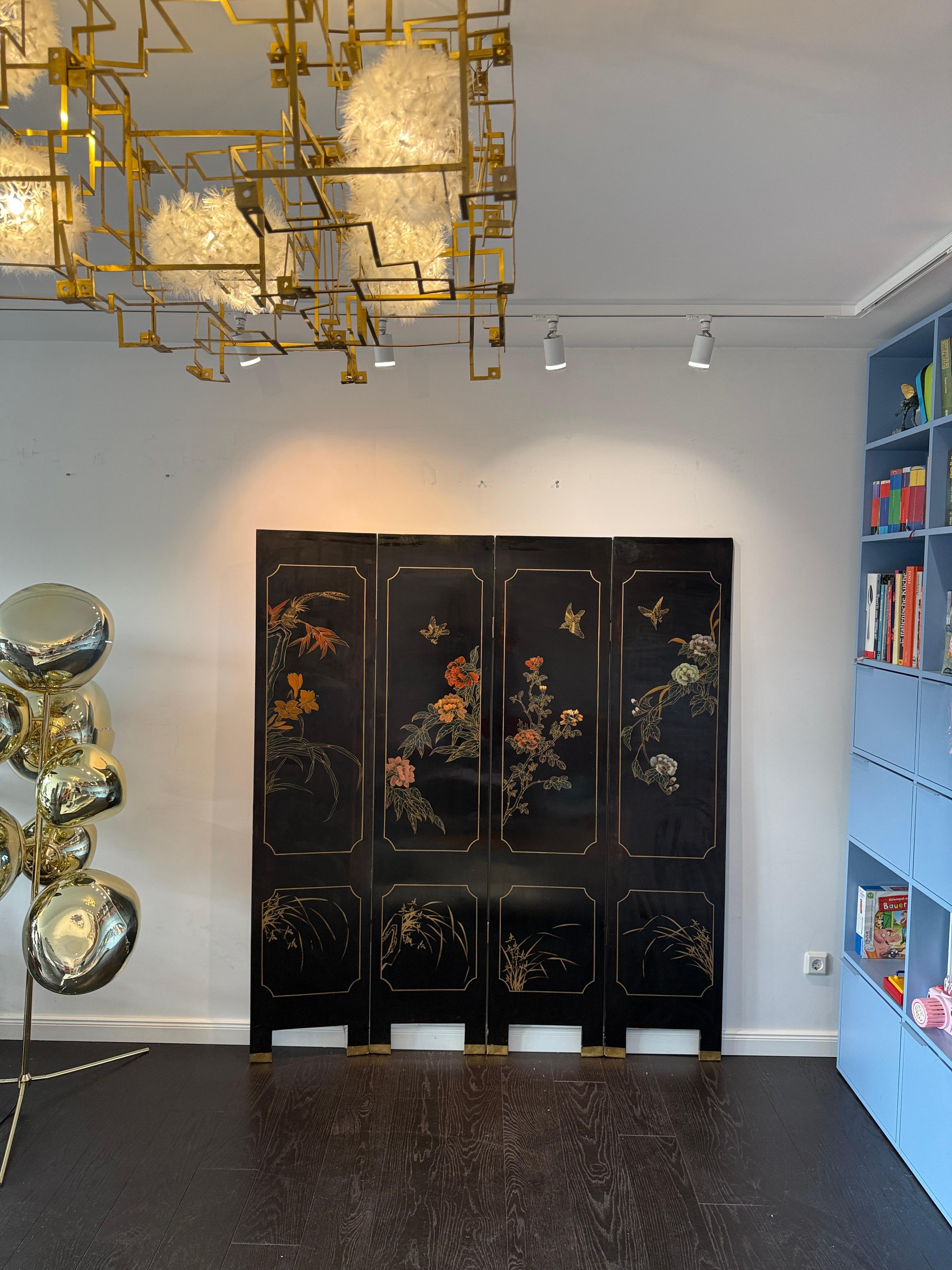 Intarsi in Madreperla, Paravento Nero Wood Chinoiserie del XX secolo in vendita 11