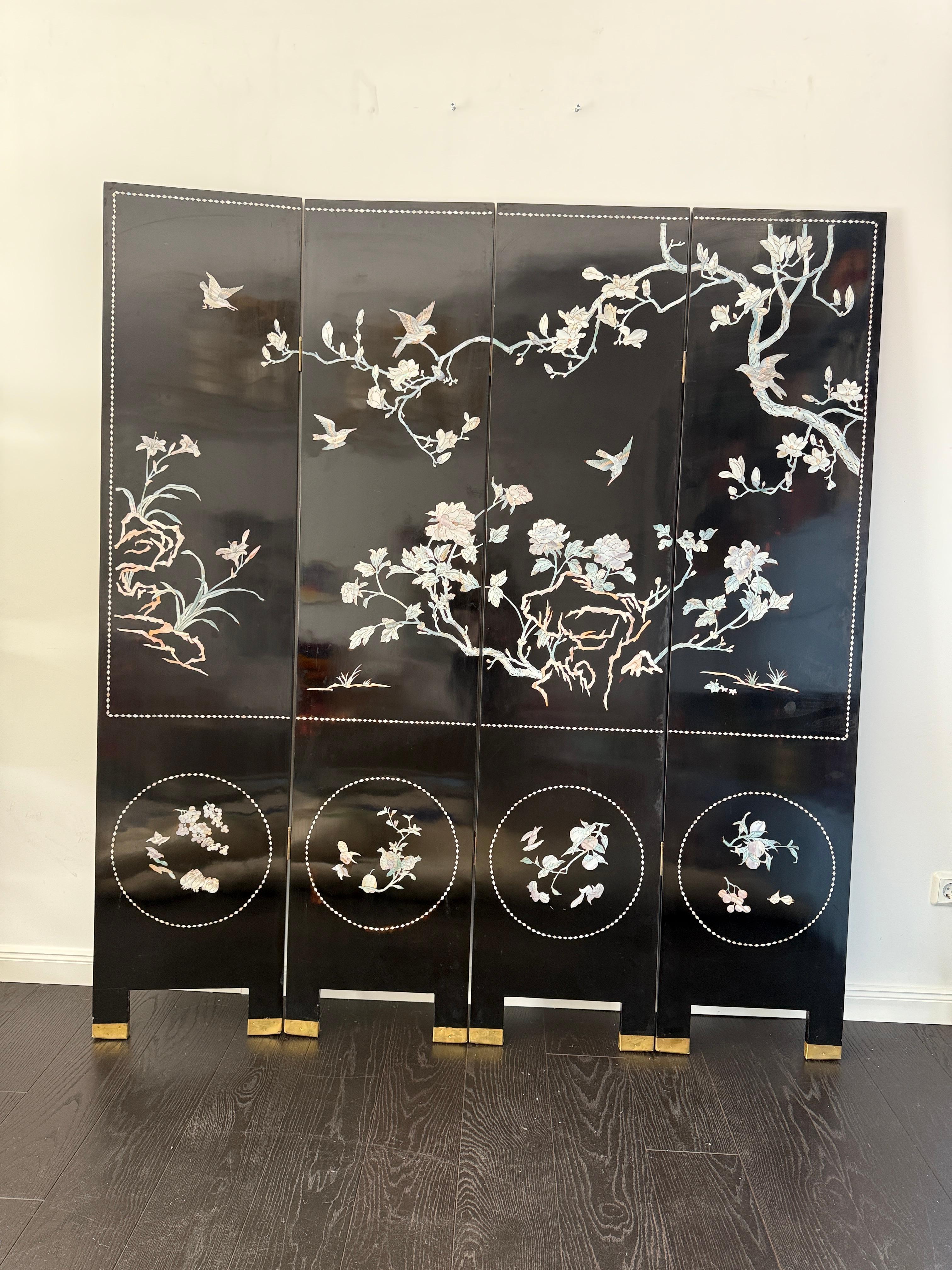 XIX secolo Intarsi in Madreperla, Paravento Nero Wood Chinoiserie del XX secolo in vendita