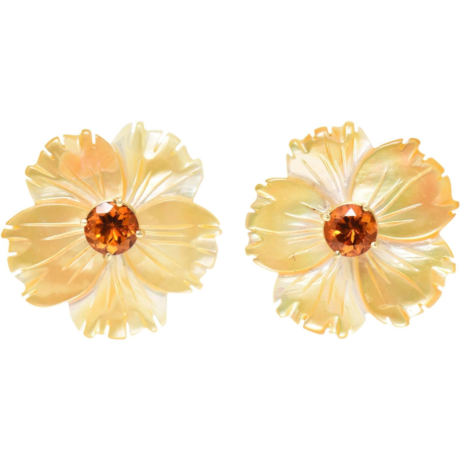 Mother-of-Pearl Jackets Citrine Stud Gold Earrings