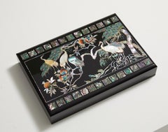 Boîte en laque de nacre avec dix symboles de longévité par Arijian