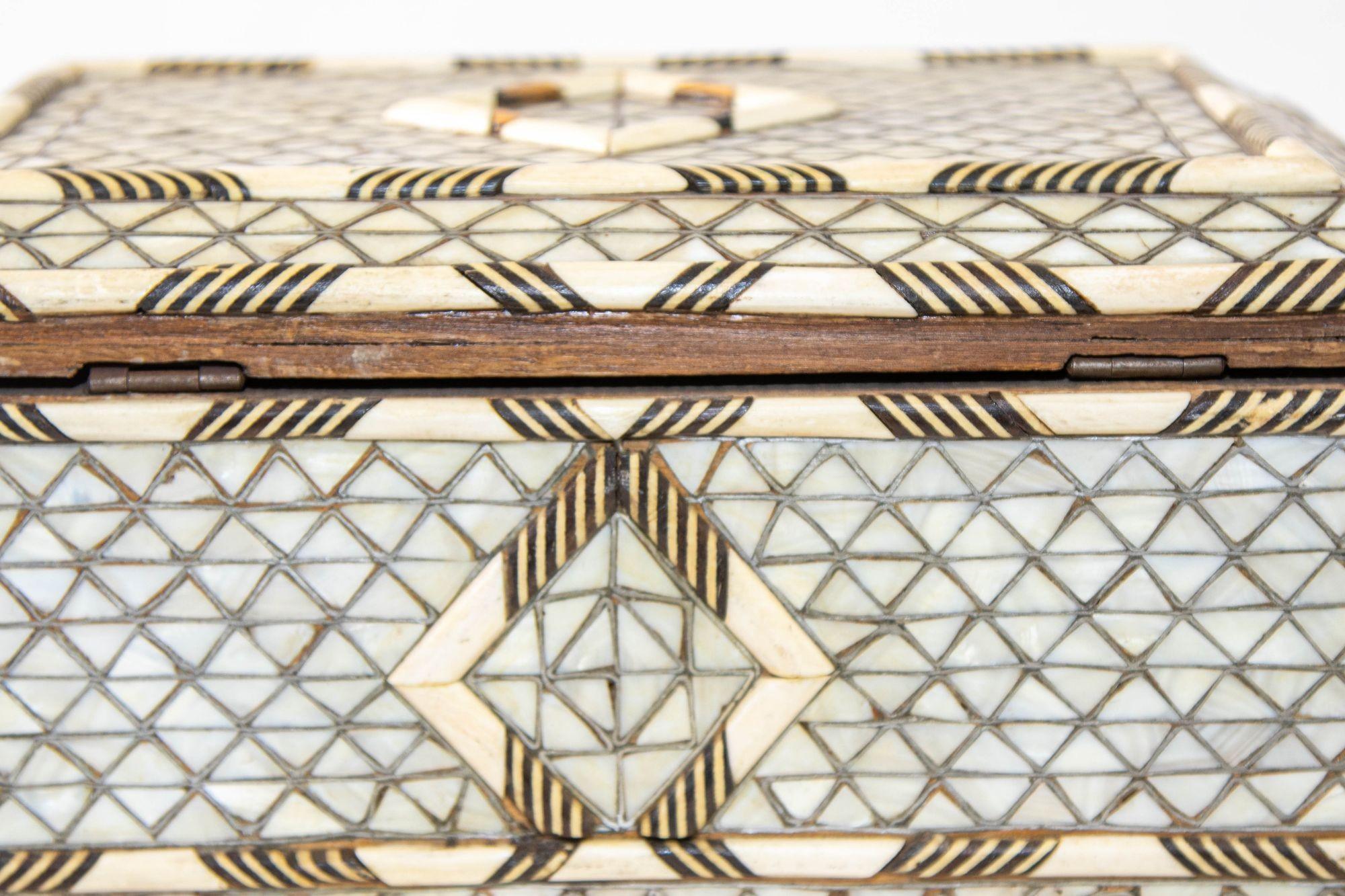 Mother of Pearl Mounted Syrian Ottoman Jewelry Box with Bone Inlay Casket 19th C 8