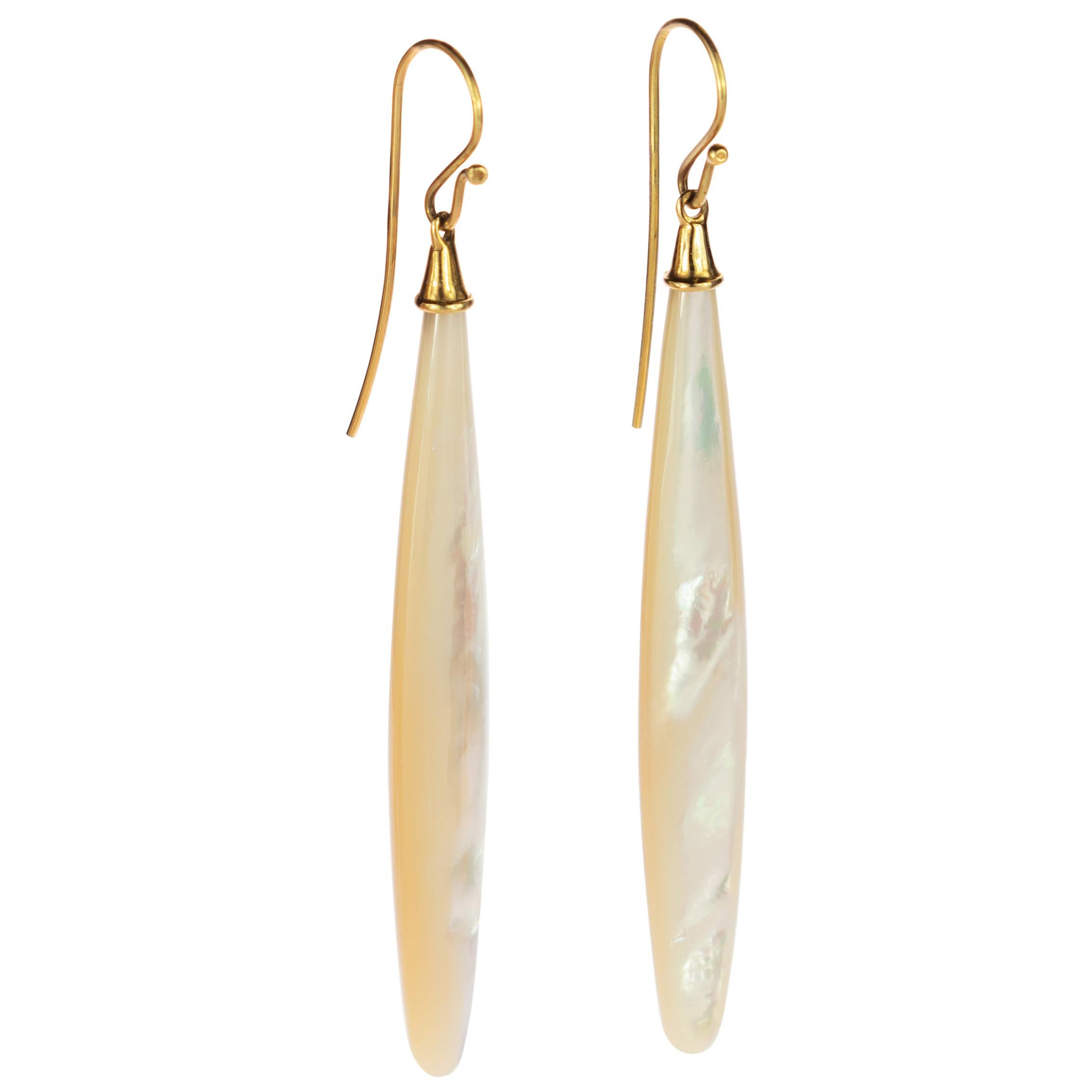 Orecchini a goccia con lacrima lunga e appuntita di Mother Nature, colore naturale, intagliati e audaci