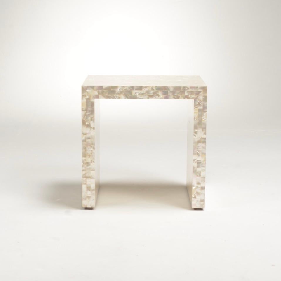 Oscar De La Renta Beistelltisch aus Perlmutt im Zustand „Gut“ im Angebot in Los Angeles, CA