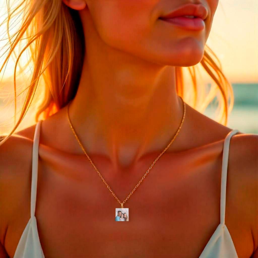 Pendentif en argent 925 en nacre, personnalisé avec votre photo.  Portrait sur coquillage Collier. Pendentif personnalisé. Collier commémoratif. Collier à pendentifs carrés en nacre. Votre photo et votre texte pendentif. Pendentif d'art personnalisé