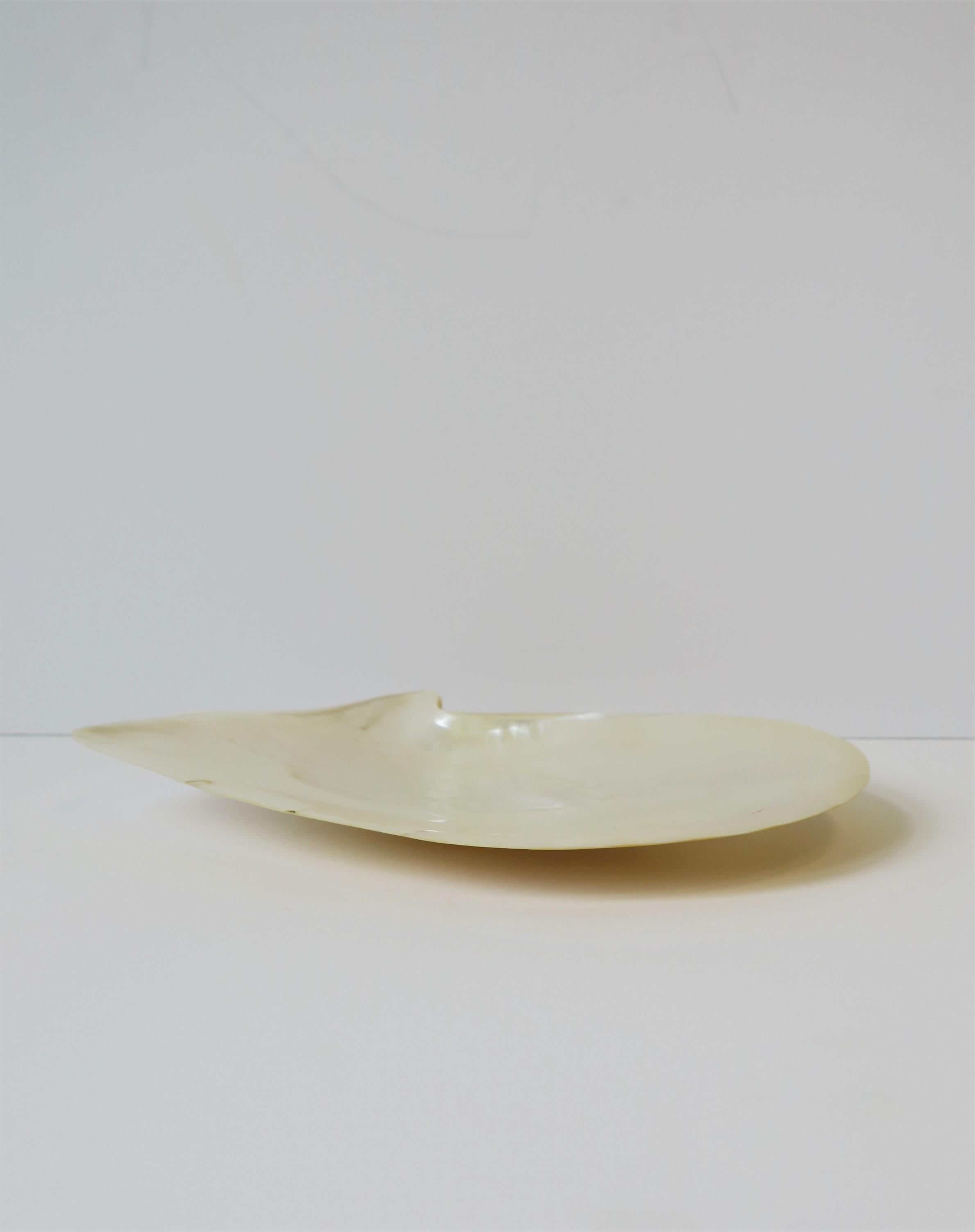 Polished Mother of Pearl Seashell Caviar Dish For Sale