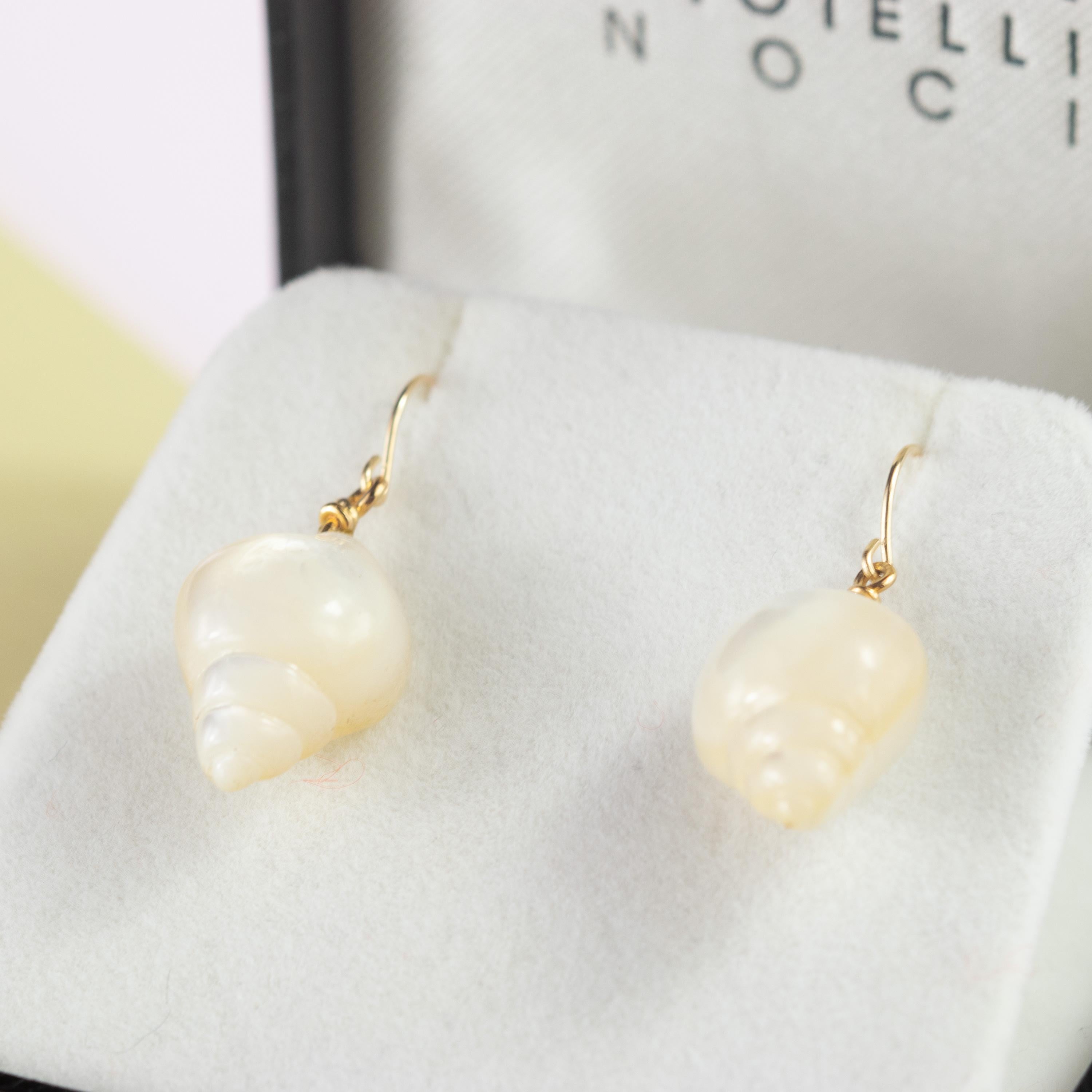 Artisan Mother of Pearl Shell 18 Karat Yellow Gold Drop Cocktail Ear Wires Earrings For Sale