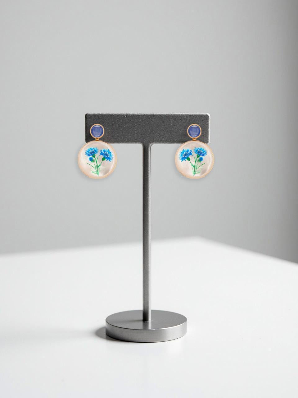 Round Cut Mother Of Pearl Shell Stud Earrings, sapphire  and cornflower painting. For Sale