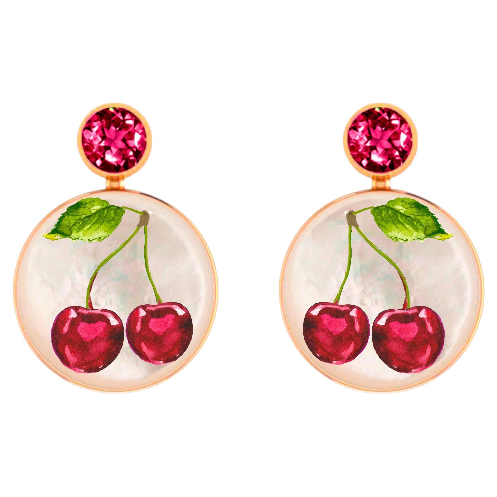Boucles d'oreilles en nacre avec grenat et peinture sur cerise.