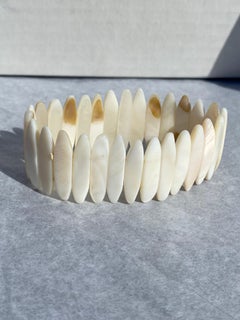 Mother of Pearl Shimmering Expandable Bracelet