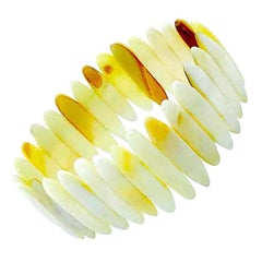 Schimmerndes ausziehbares Perlmutt-Armband
