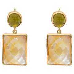 Mother Pearl Natural Peridot 18 Karat Yellow Gold Chic Drop Coctail Earrings