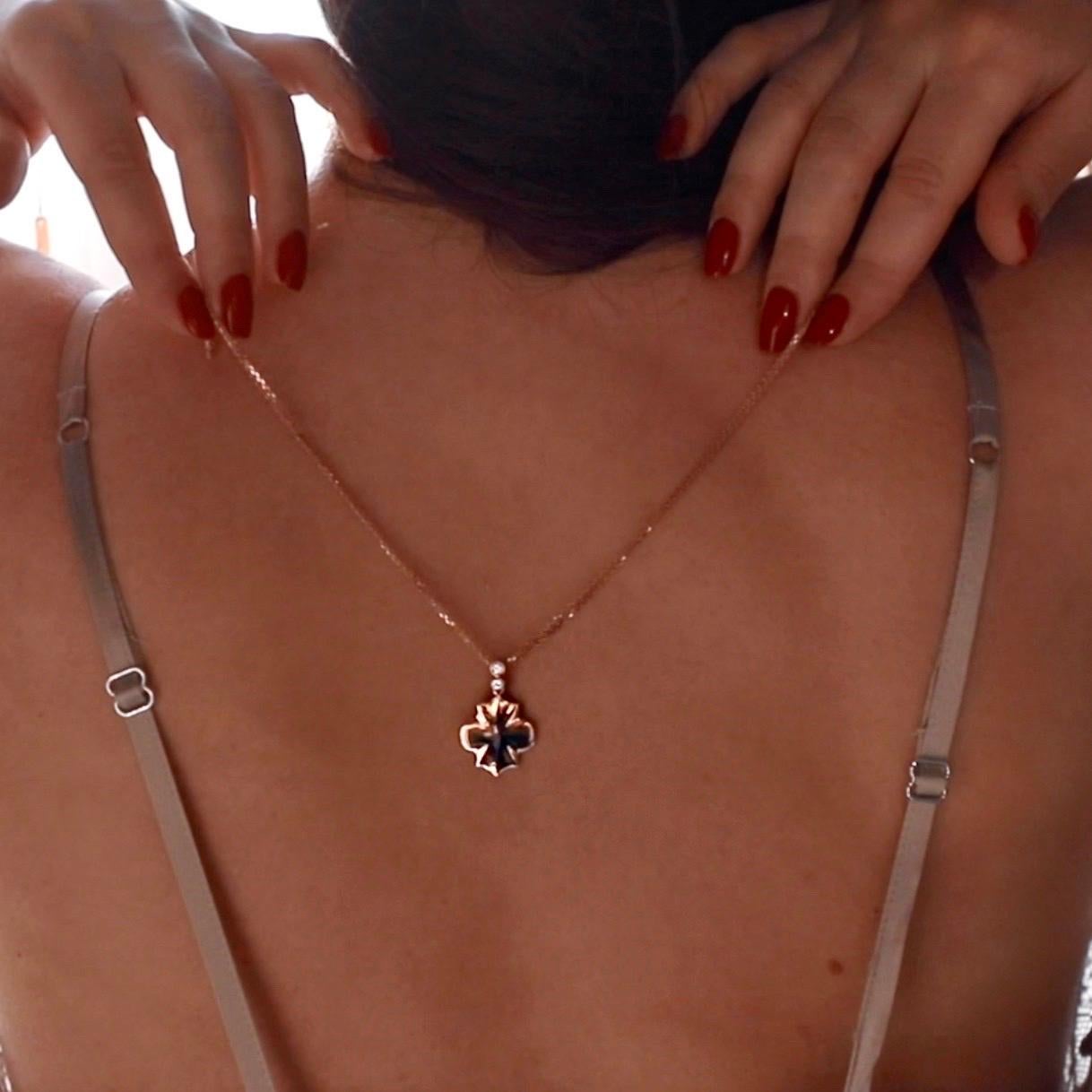 Ciondolo a goccia con diamante in oro rosa Motif In condizioni Nuovo in vendita a Marlow, GB