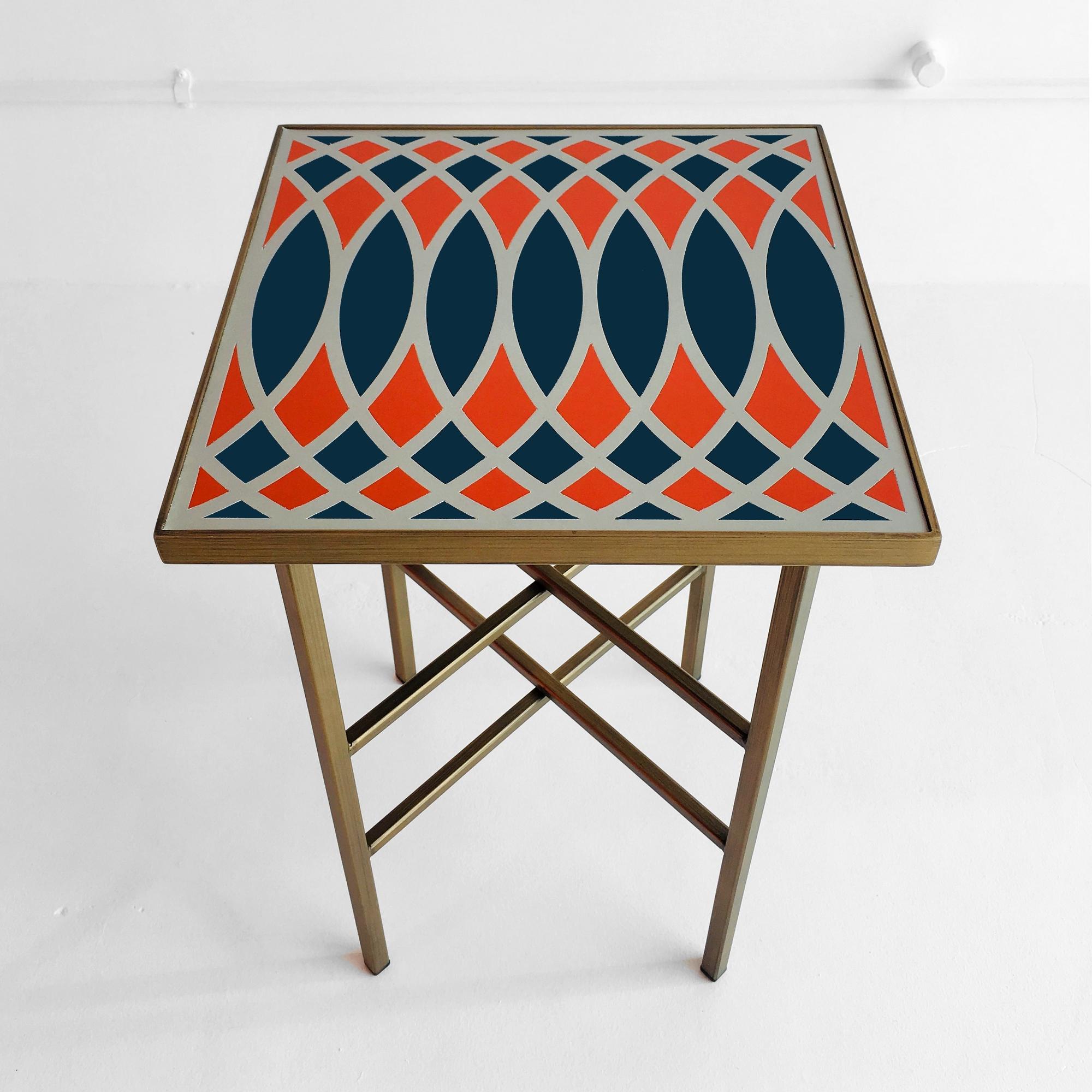 Modern Motif Side Table Designed by Analogia Project, Made in Italy For Sale