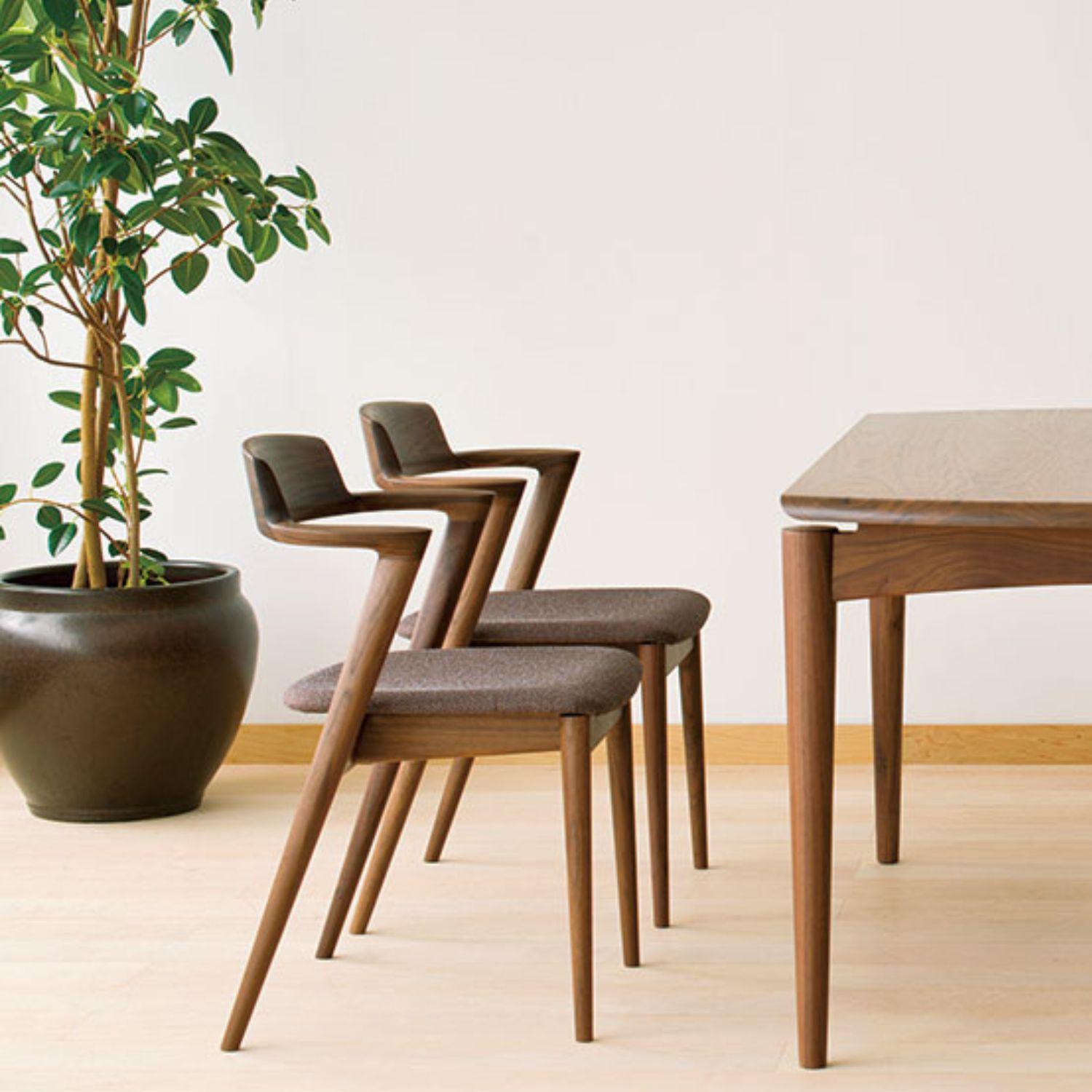 Motomi Kawakami Silla de Comedor de Haya Semi-Armada Tapizada 