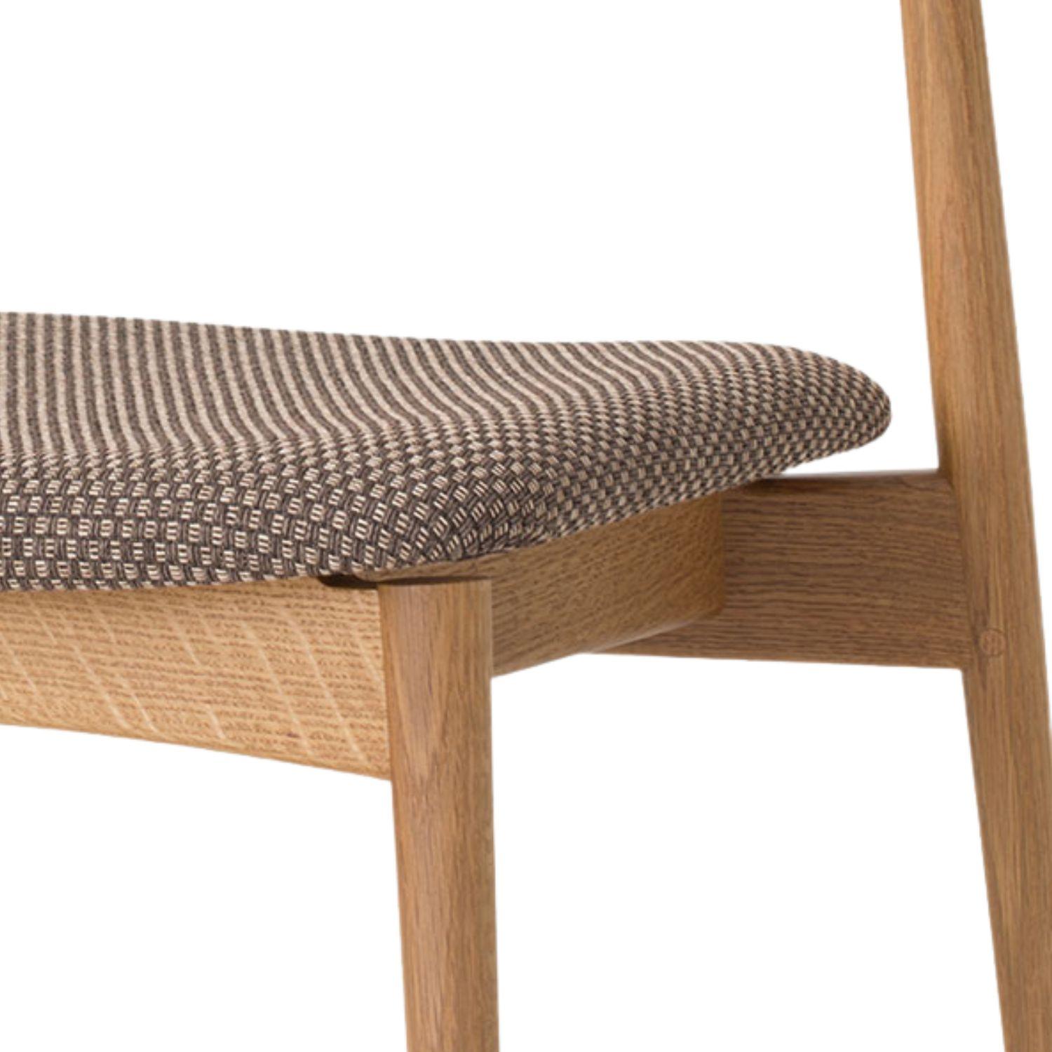 Mid-Century Modern Motomi Kawakami 'Seoto KD201' Dining Chair in Oak and Upholstery for Hida For Sale