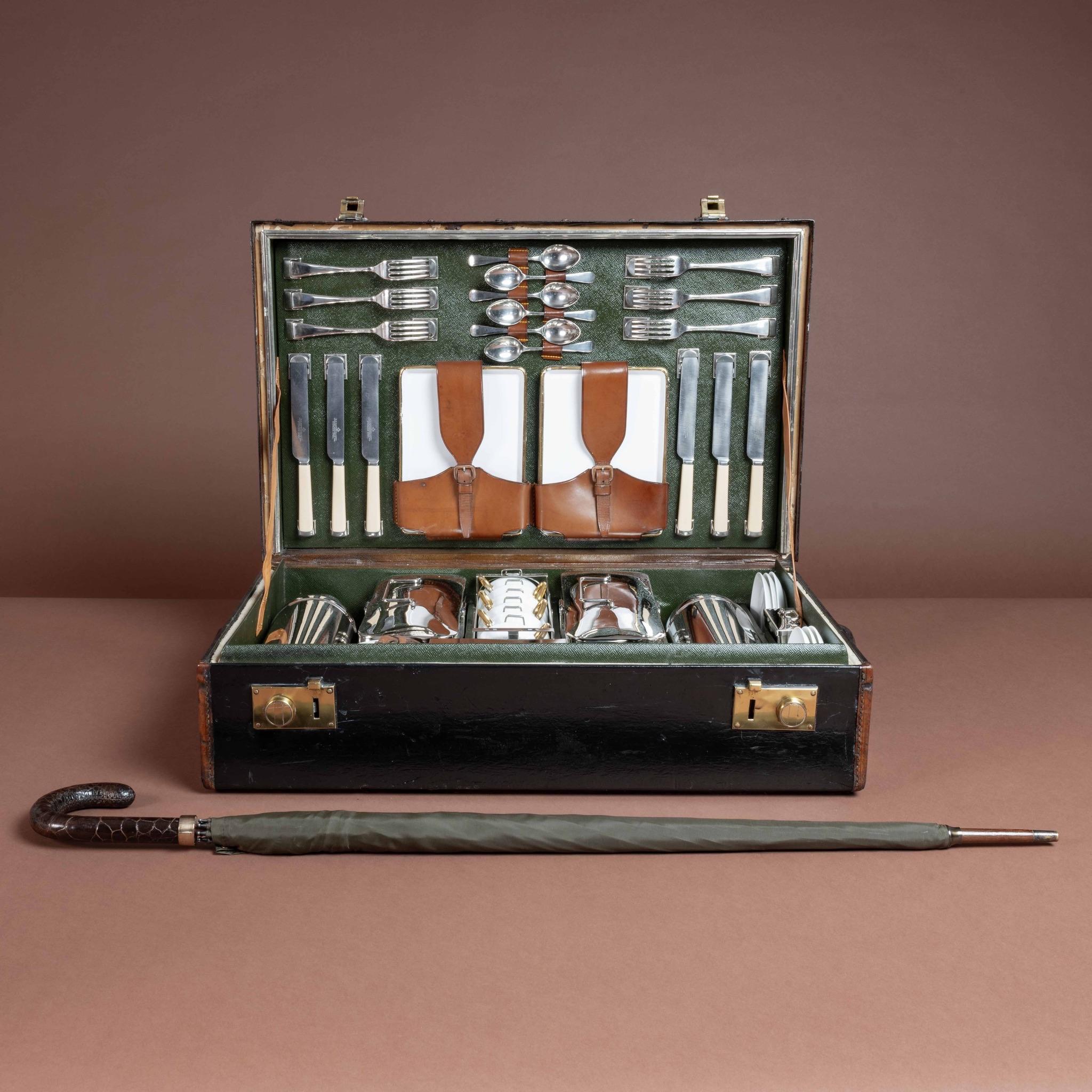Motoring Picnic Case, circa 1910 In Good Condition For Sale In London, GB