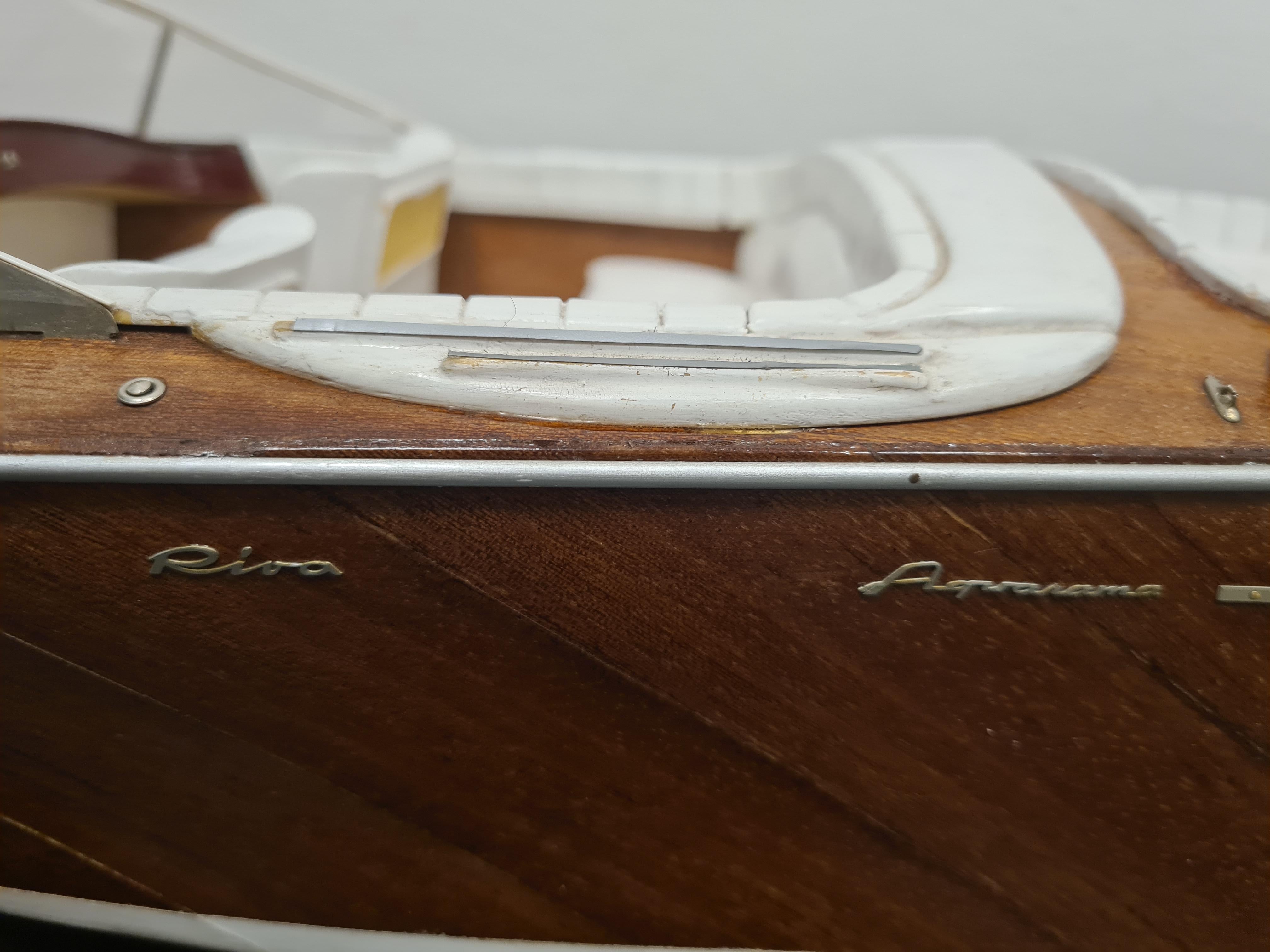 Late 20th Century Motorboat Acquarama Riva in scale For Sale