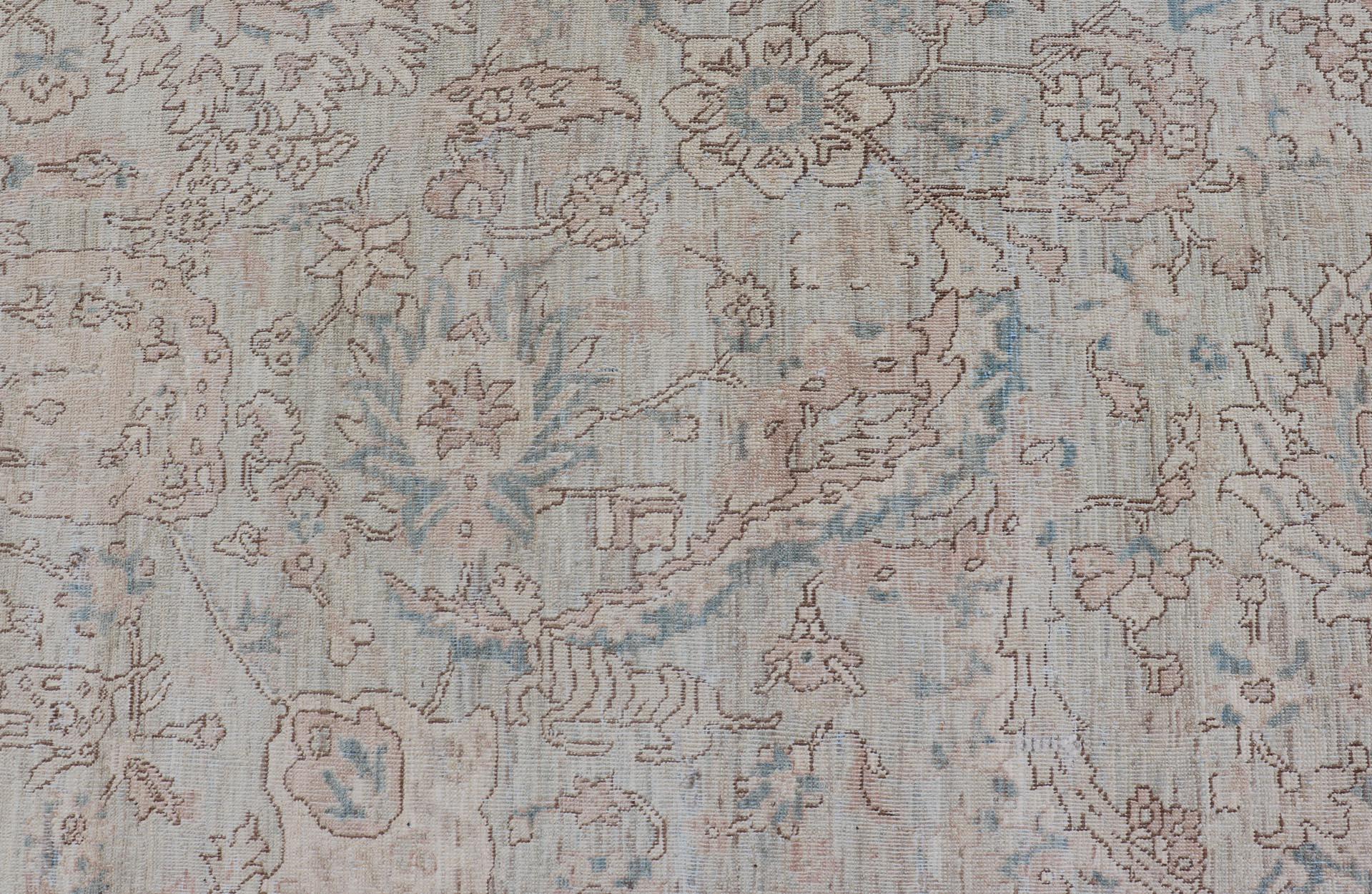 Motshan Kashan Design/One en Soft Tan, Taupe, Light Blue et Ivory 9'3 x 13'7 en vente 5