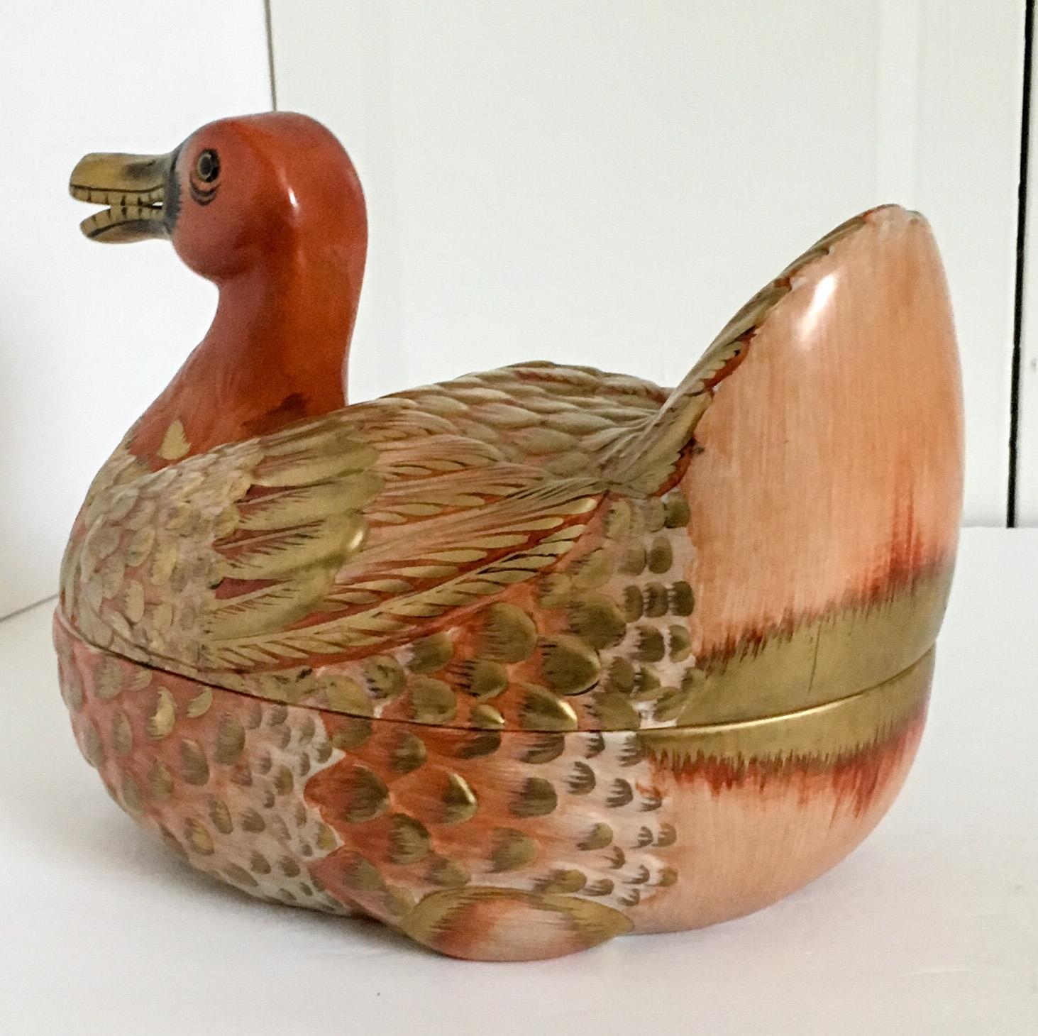 Hand-Painted Mottahedeh Lowestoft Duck Tureen For Sale
