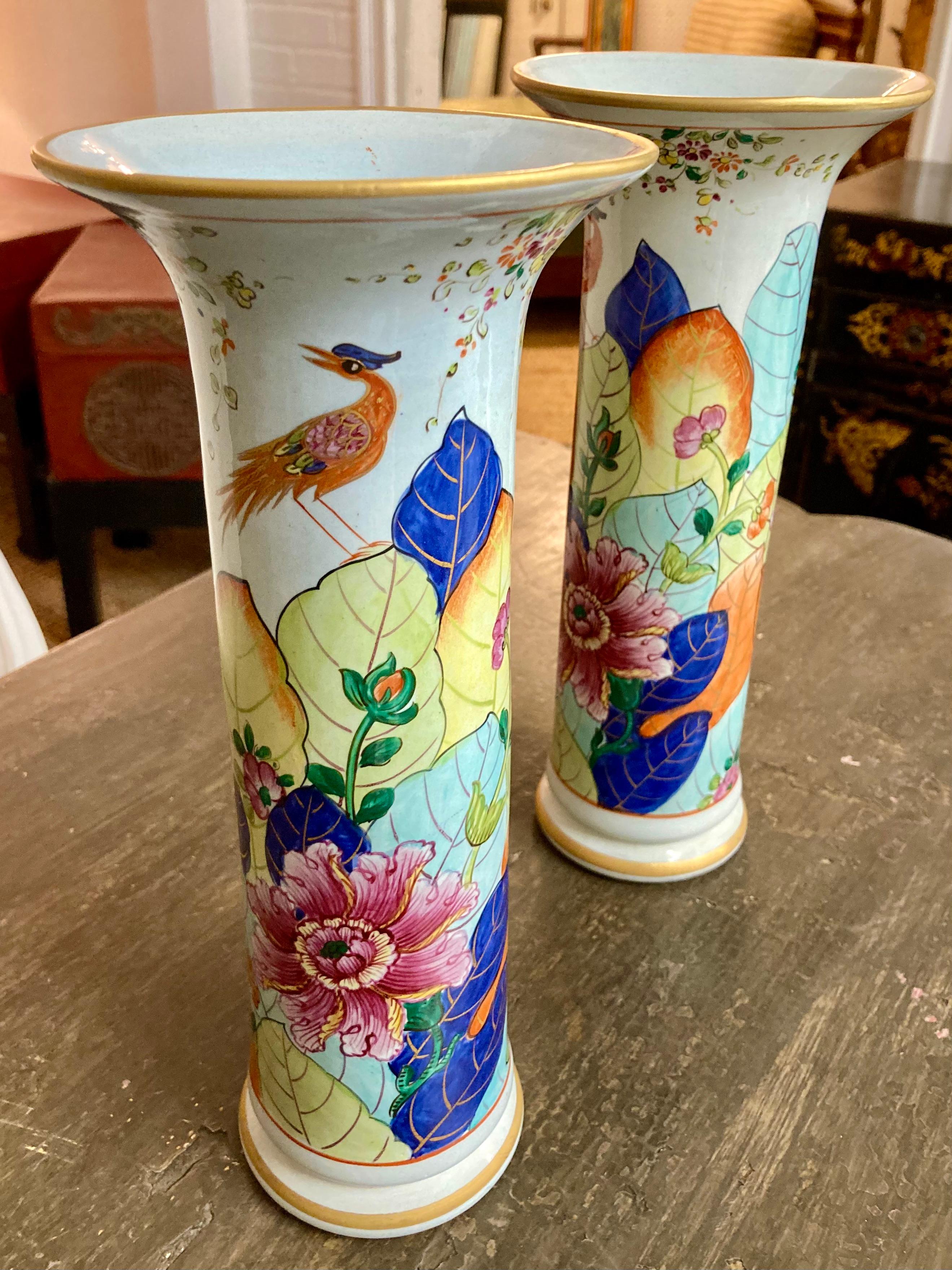 Mottahedeh Style Tobacco Leaf Vases, a Pair In Good Condition For Sale In Los Angeles, CA