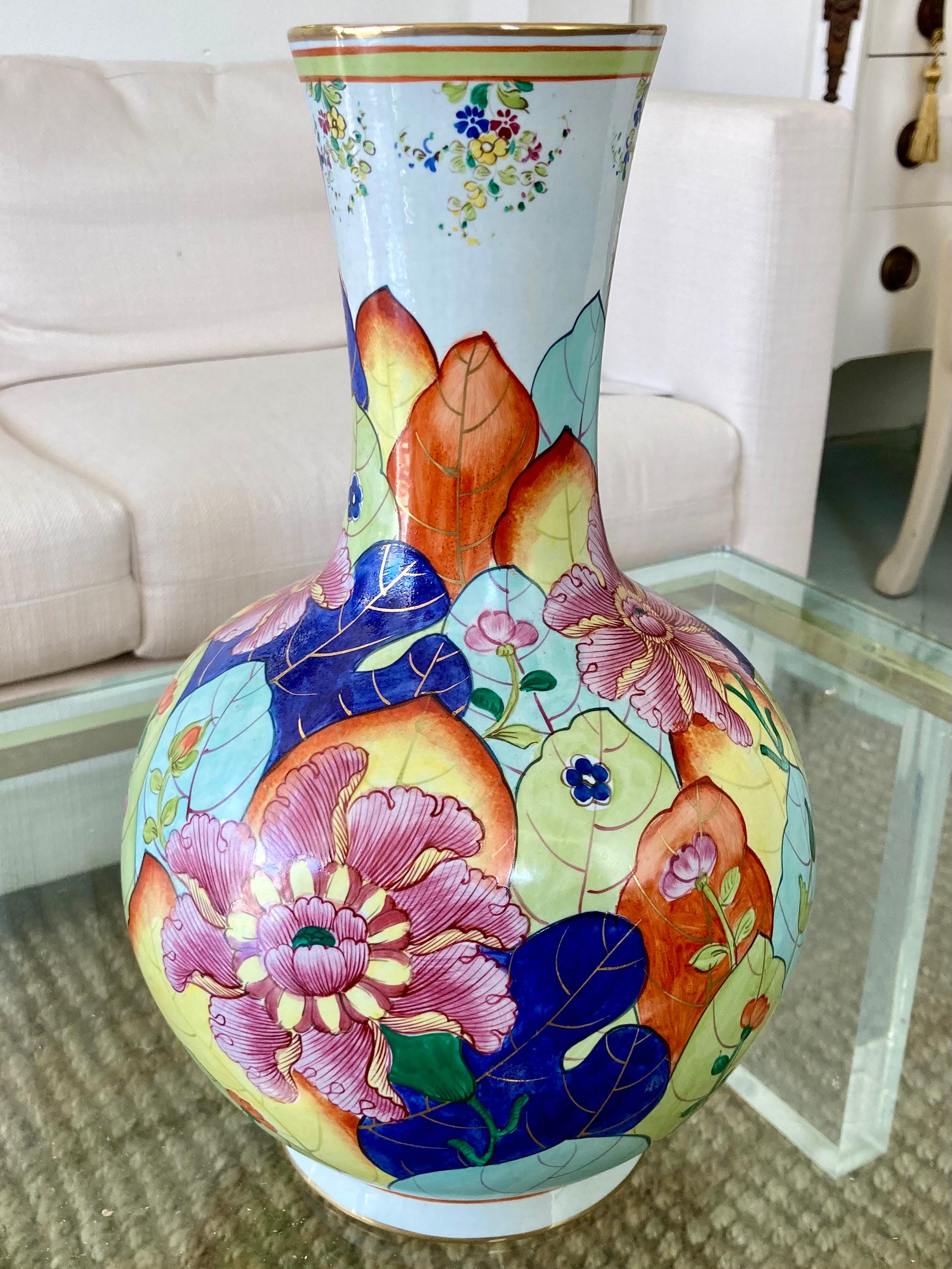 Beautiful Mottahedeh tabacco leaf vase. See our Mottahedeh pieces in our listing, for the collector!