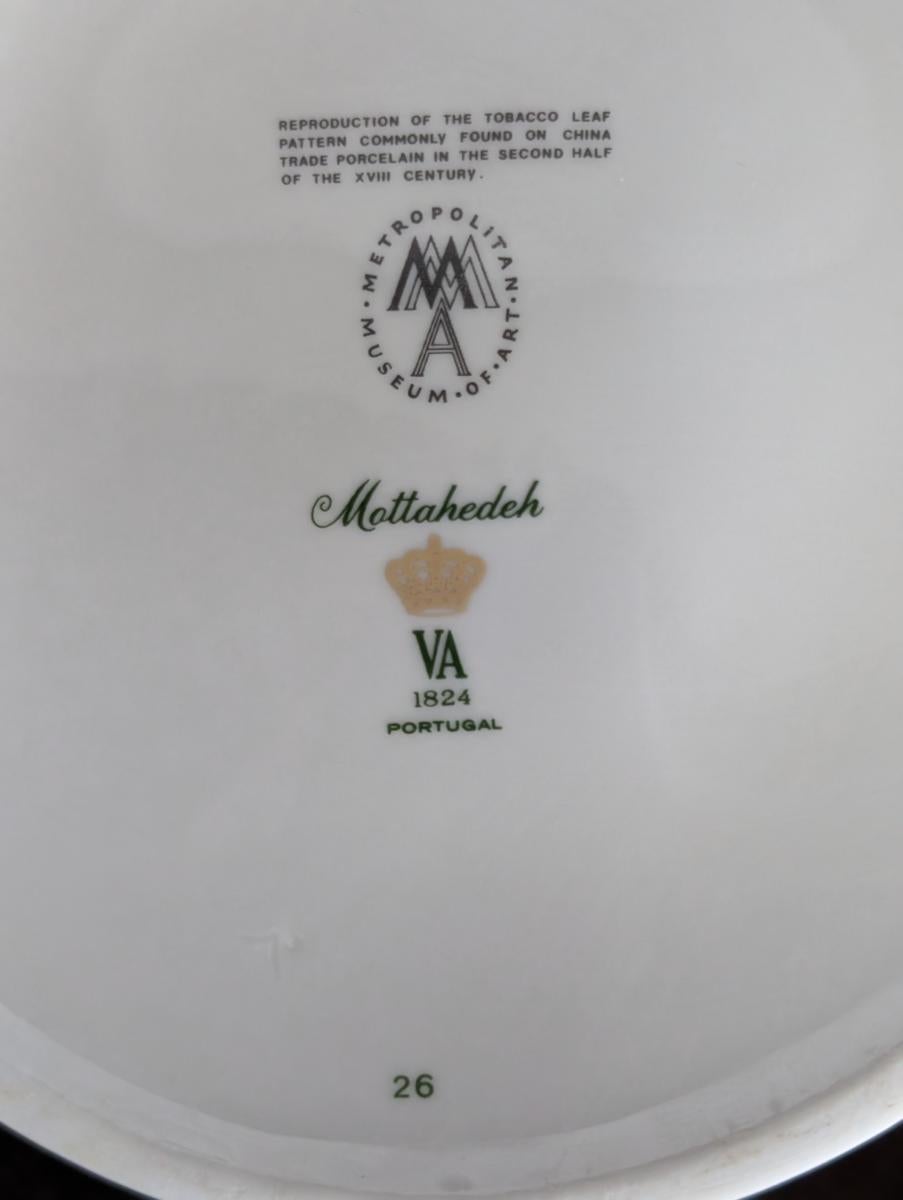 Mottahedeh “Tobacco Leaf” Teapot & Lid For Sale 2